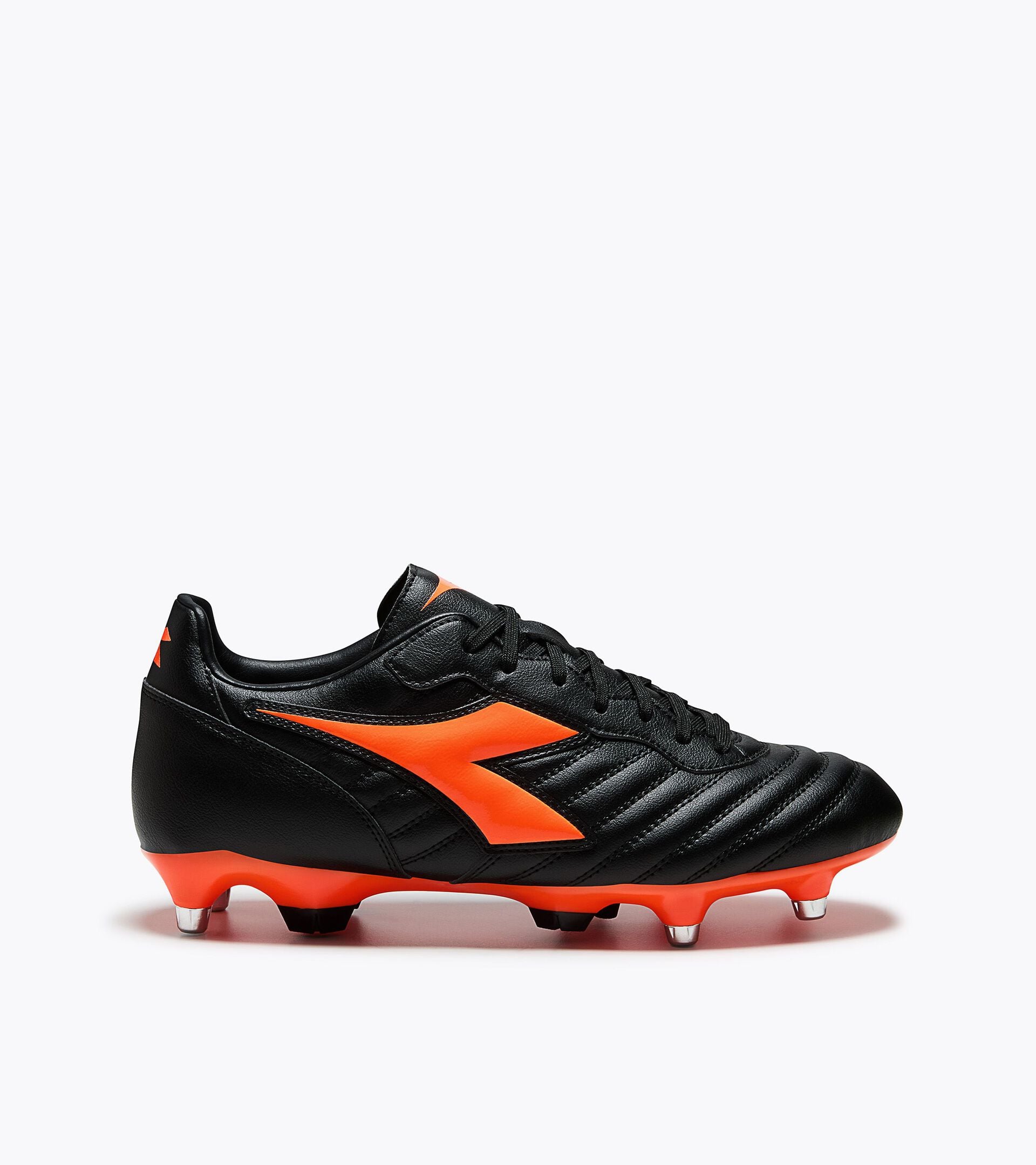 Chaussures de football pour terrains souples/mouill&eacute;s - Homme BRASIL CLUB SG NERO/ROSSO FLUO - Diadora