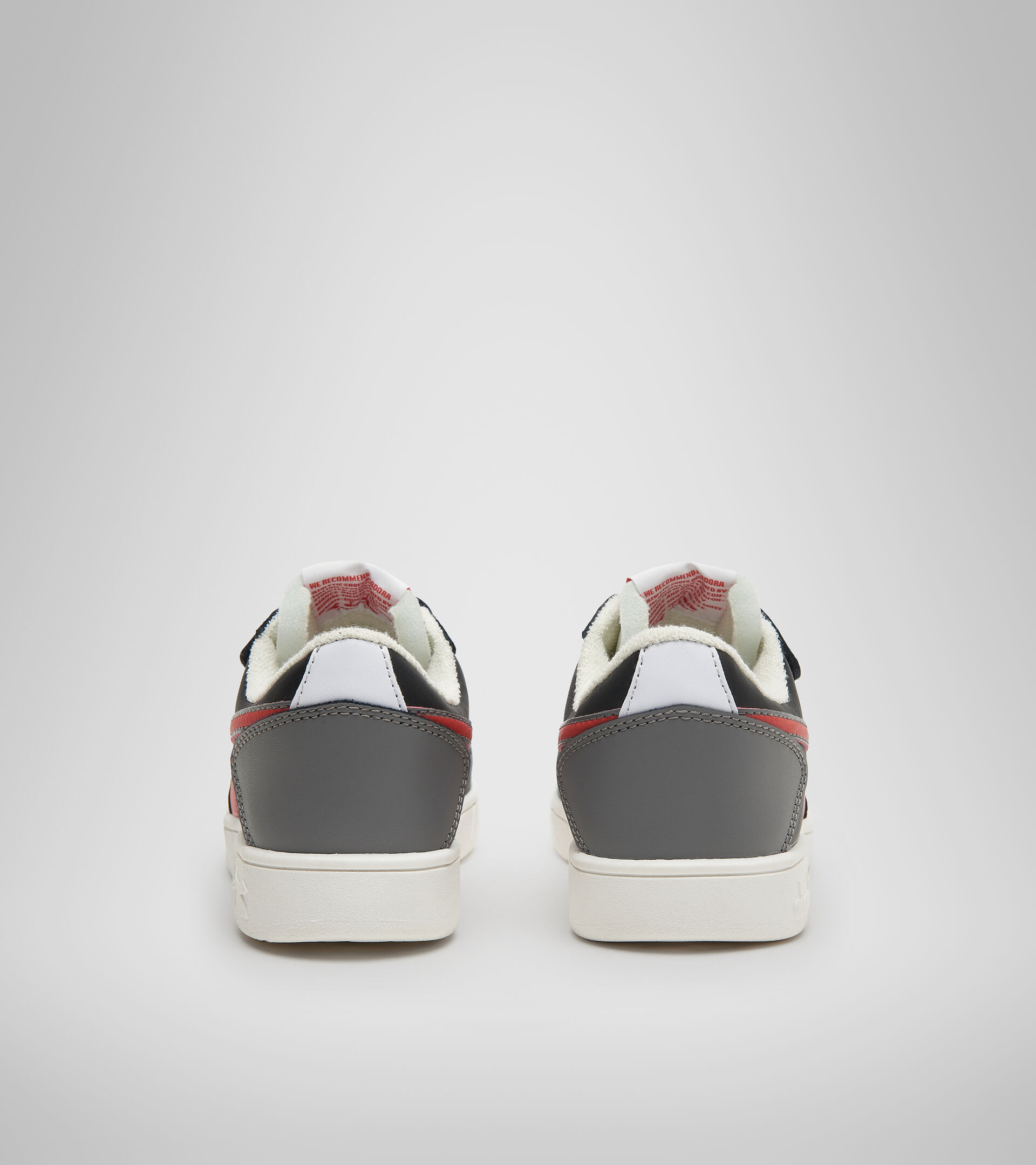 Zapatillas deportivas - Niños 4-8 años MAGIC BASKET LOW PS BLANCO/NEGRO/ROJO AURORA - Diadora