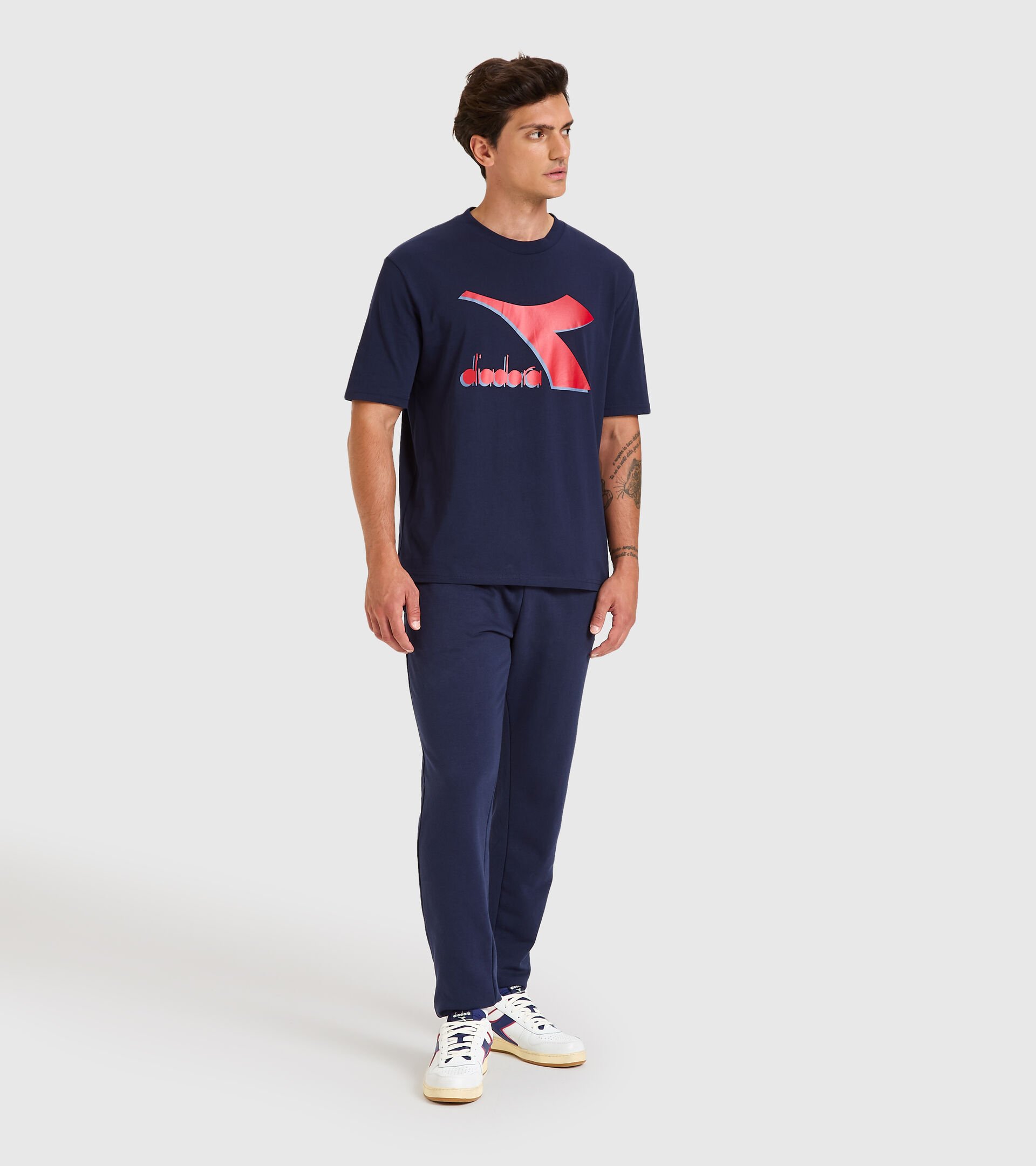 T-shirt - Men T-SHIRT SS SHIELD CLASSIC NAVY - Diadora