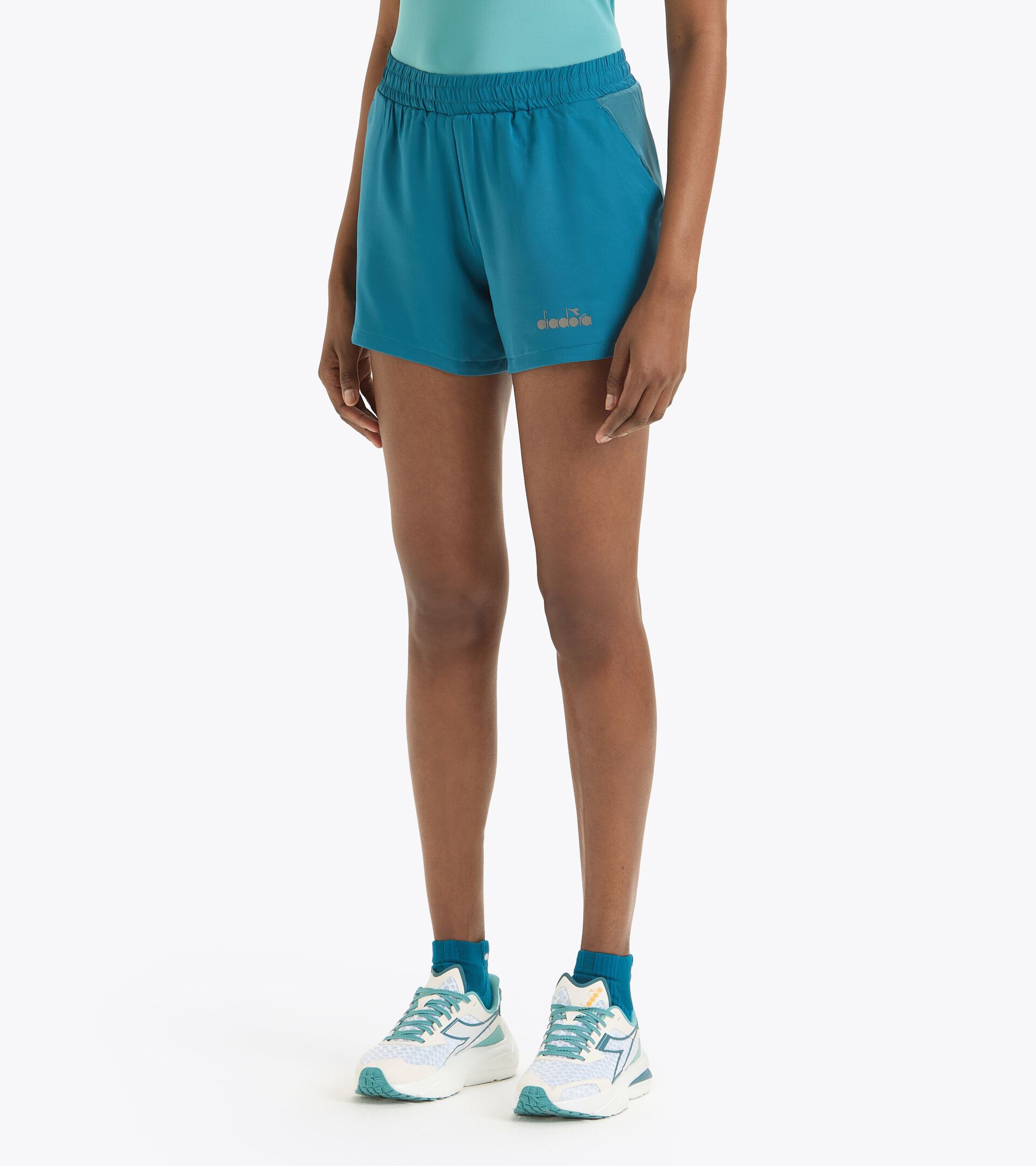 Pantalones cortos de running 4’’ - Tejido ligero - Mujer
 L. SUPER LIGHT SHORTS 4" AZUL COLONIAL - Diadora