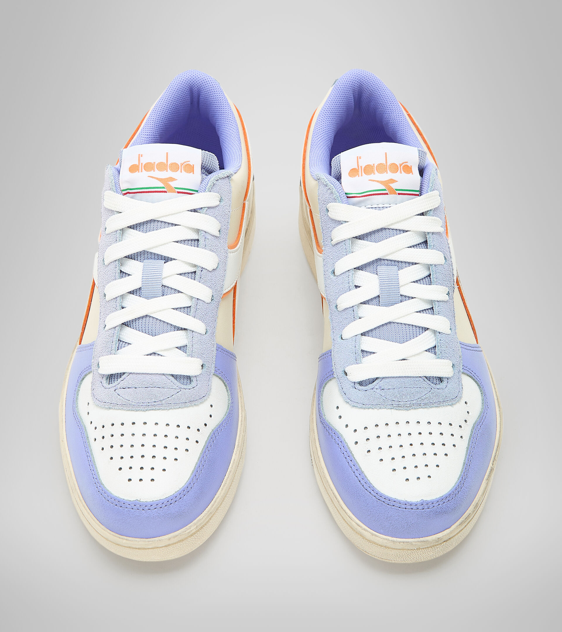 Sports shoes - Women MAGIC BASKET LOW ICONA WN JACARANDA/COSMIC SKY - Diadora