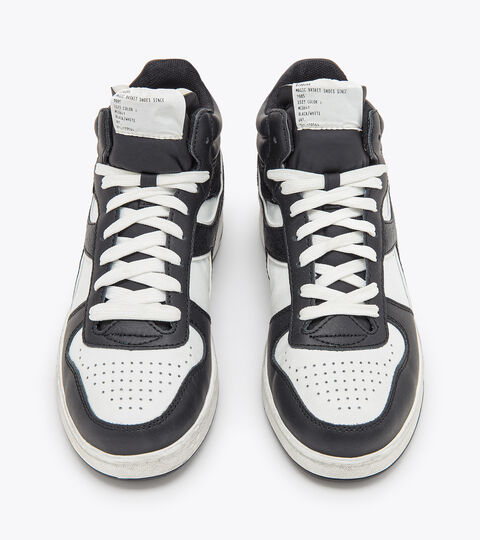 MAGIC BASKET DEMI METAL WN, NOIR/BLANC Sports shoes - Women
MAGIC BASKET DEMI METAL WN NOIR/BLANC - Diadora