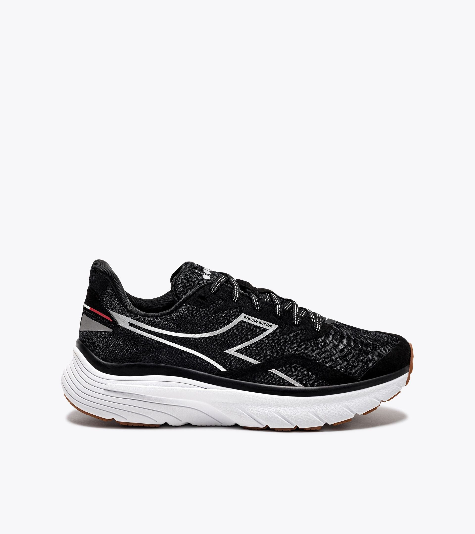 Running shoes - Men EQUIPE NUCLEO BLACK/SILVER/WHITE - Diadora