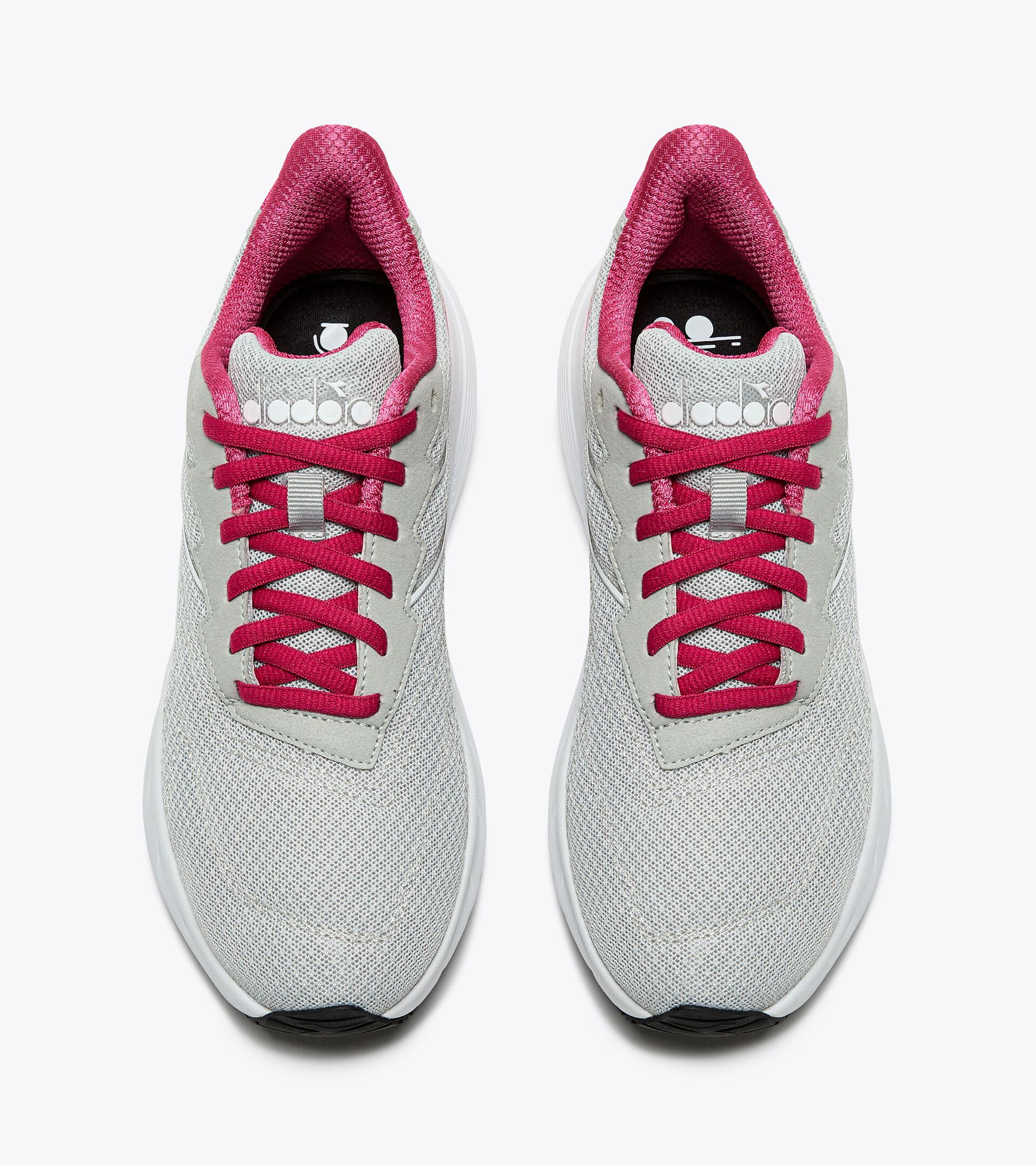 Zapatilla para caminar - Mujer
 PASSO 4 W ARGENTO DD/BIANCO - Diadora