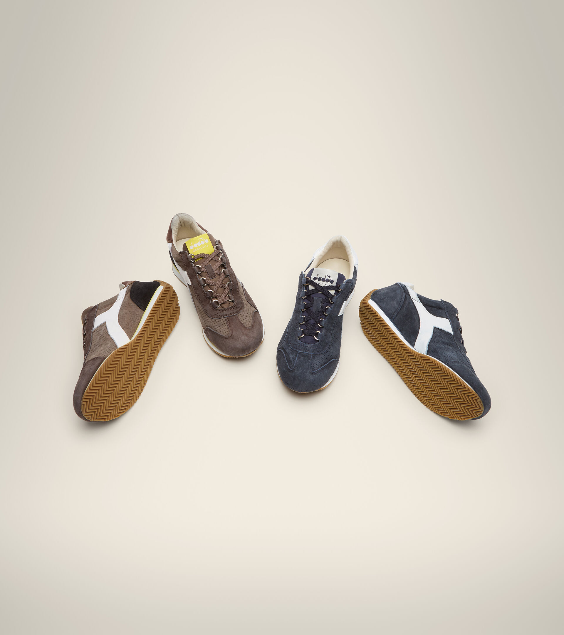Heritage shoe - Unisex EQUIPE SUEDE SW BLUE DENIM/WHITE - Diadora