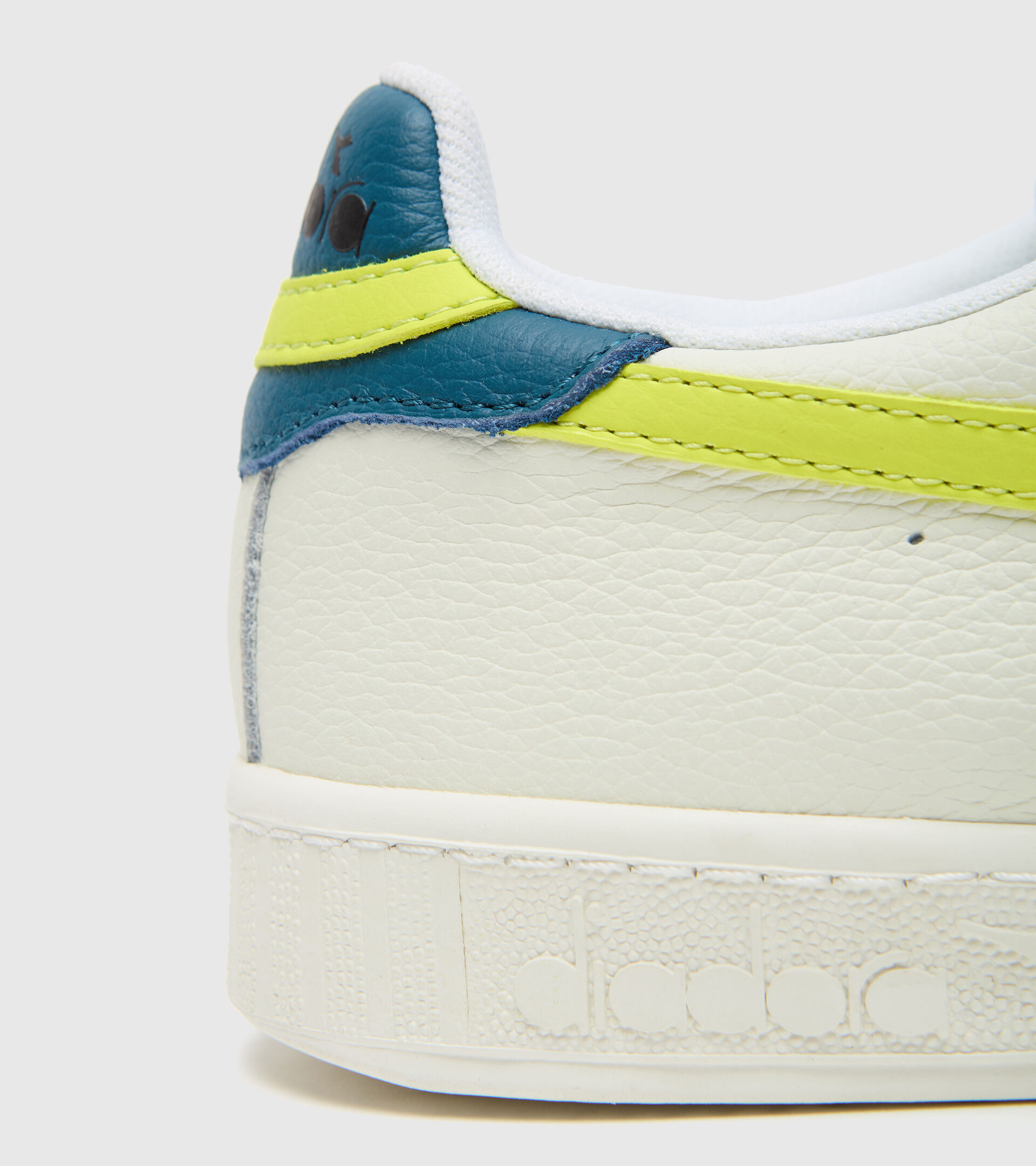 Footwear Sportswear UNISEX GAME L LOW BIANCO/VERDE SORGENTE/BLU PETR Diadora