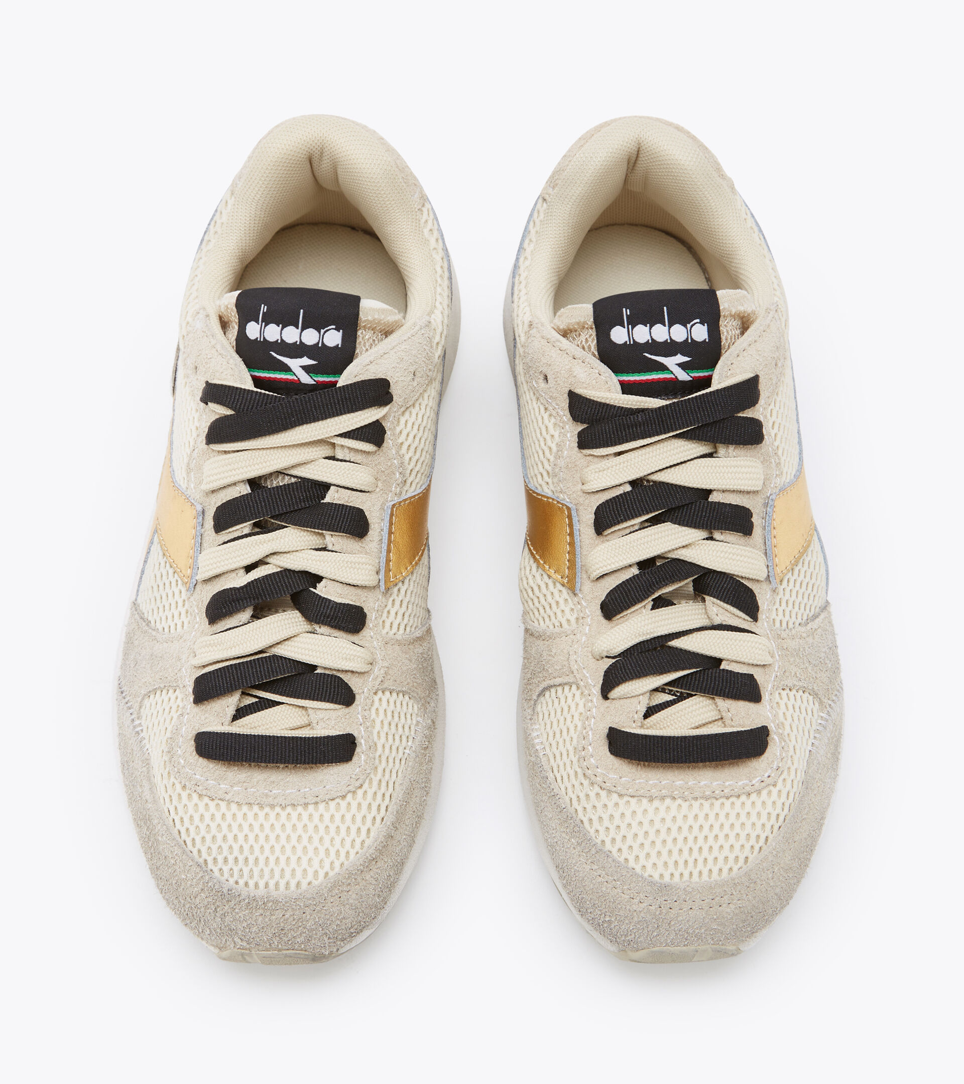 Sports shoes - Women
KMARO 42 METAL WAX WN SEEDPEARL/OYSTER GRAY - Diadora