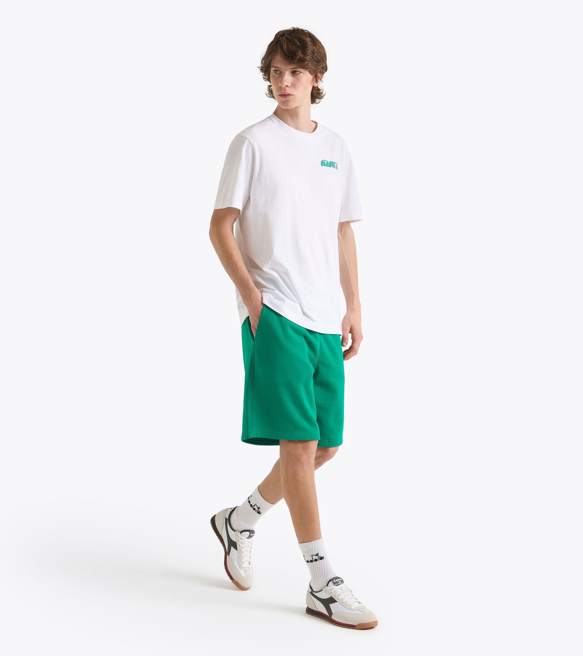 Camiseta de algodón - Para todos los géneros
T-SHIRT SS ATHL. LOGO SL VERDE 562 C - Diadora