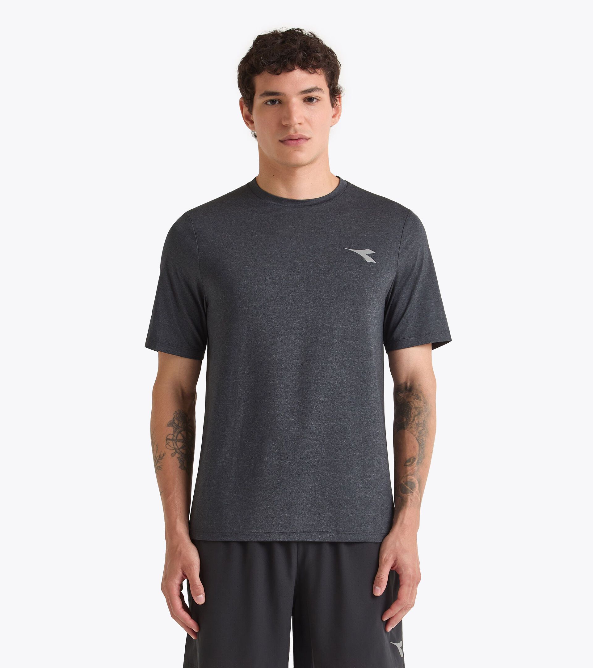 High performance running t-shirt - Men’s SS T-SHIRT TECH RUN CREW BLACK - Diadora