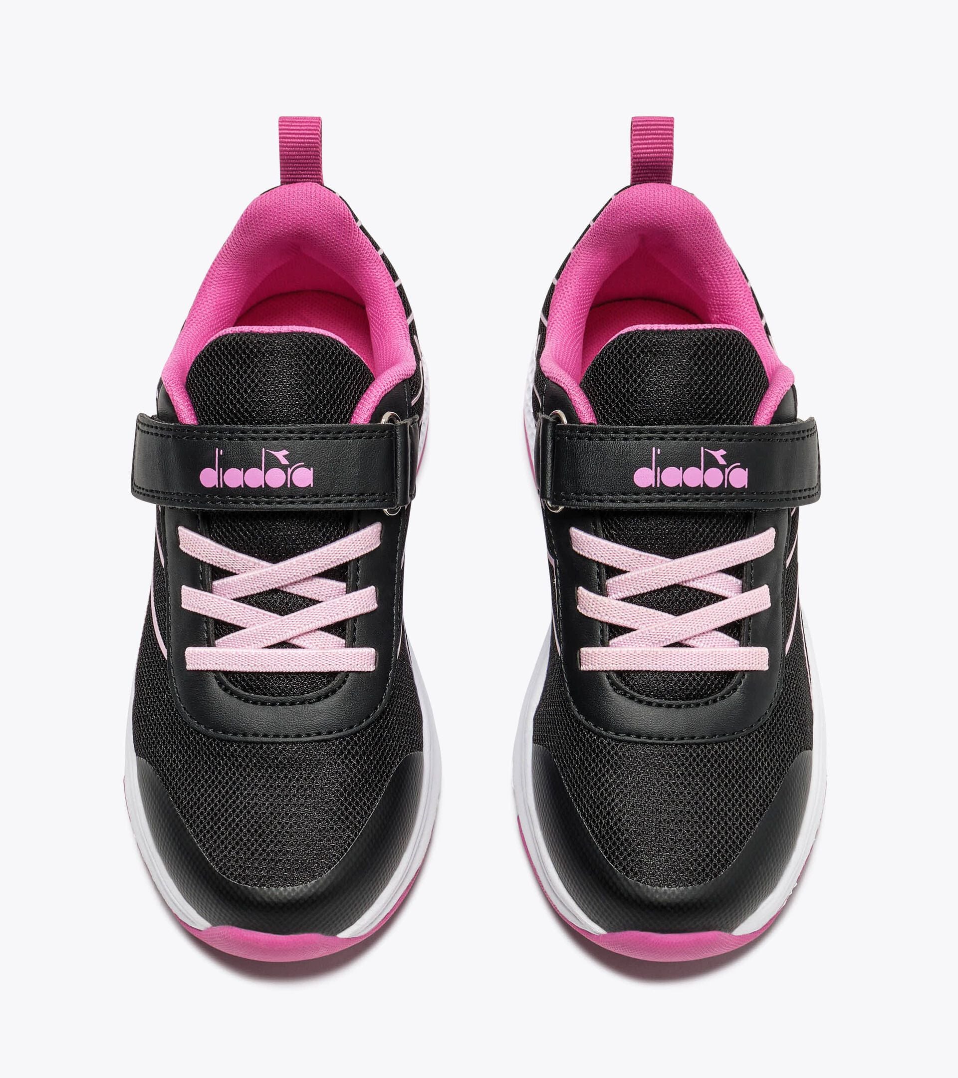 Zapatillas de running juveniles - Para todos los g&eacute;neros FALCON 6 JR V CAMEO PINK/STRAWBERRY MOON - Diadora