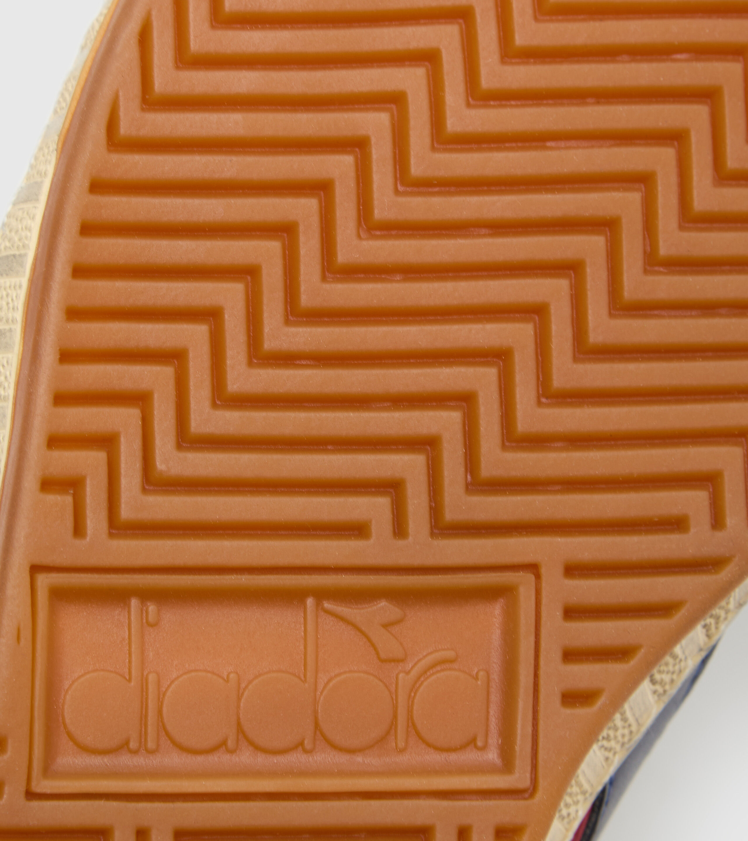 GAME L LOW ICONA Sports shoe - Unisex - Diadora Online Store