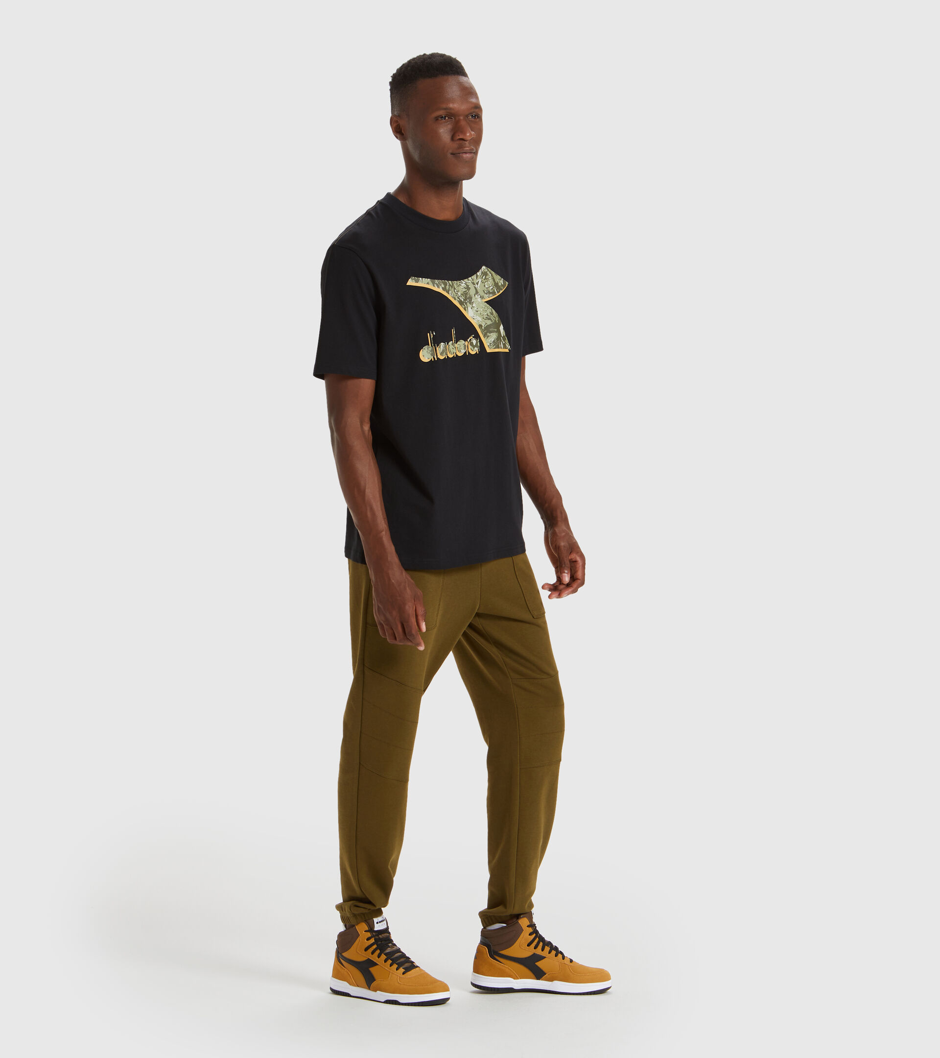 Apparel Sport UOMO T-SHIRT SS SHIELD BLACK Diadora