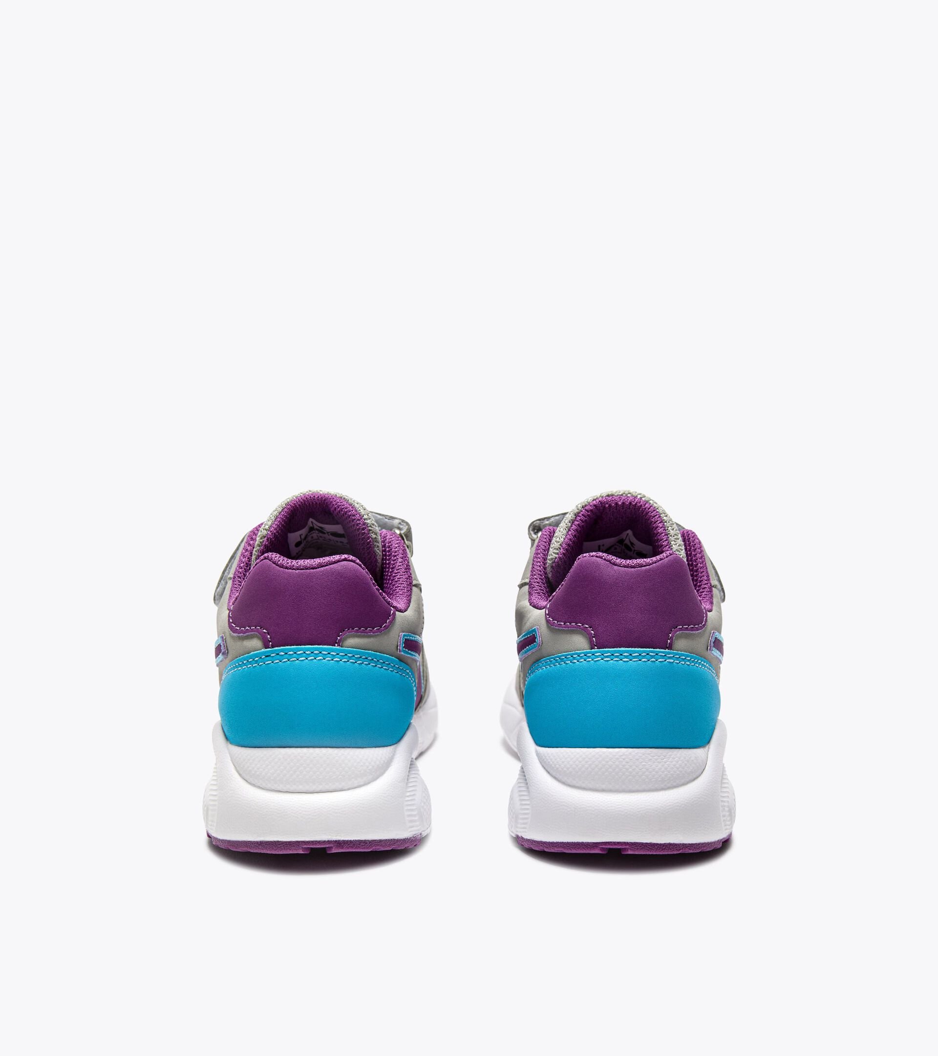 Junior running shoe - All-gender
FALCON 5 SL JR V SILVER DD/BYZANTIUM - Diadora