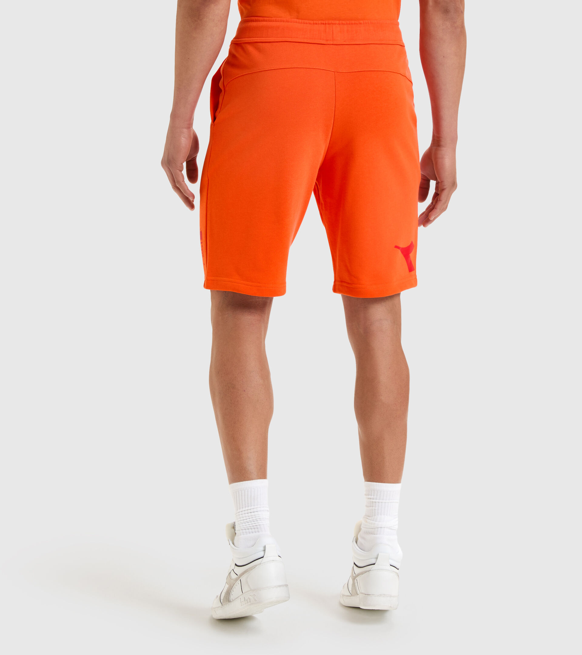 Bermudas de algodón - Unisex BERMUDA MANIFESTO NARANJA BERMELLON - Diadora