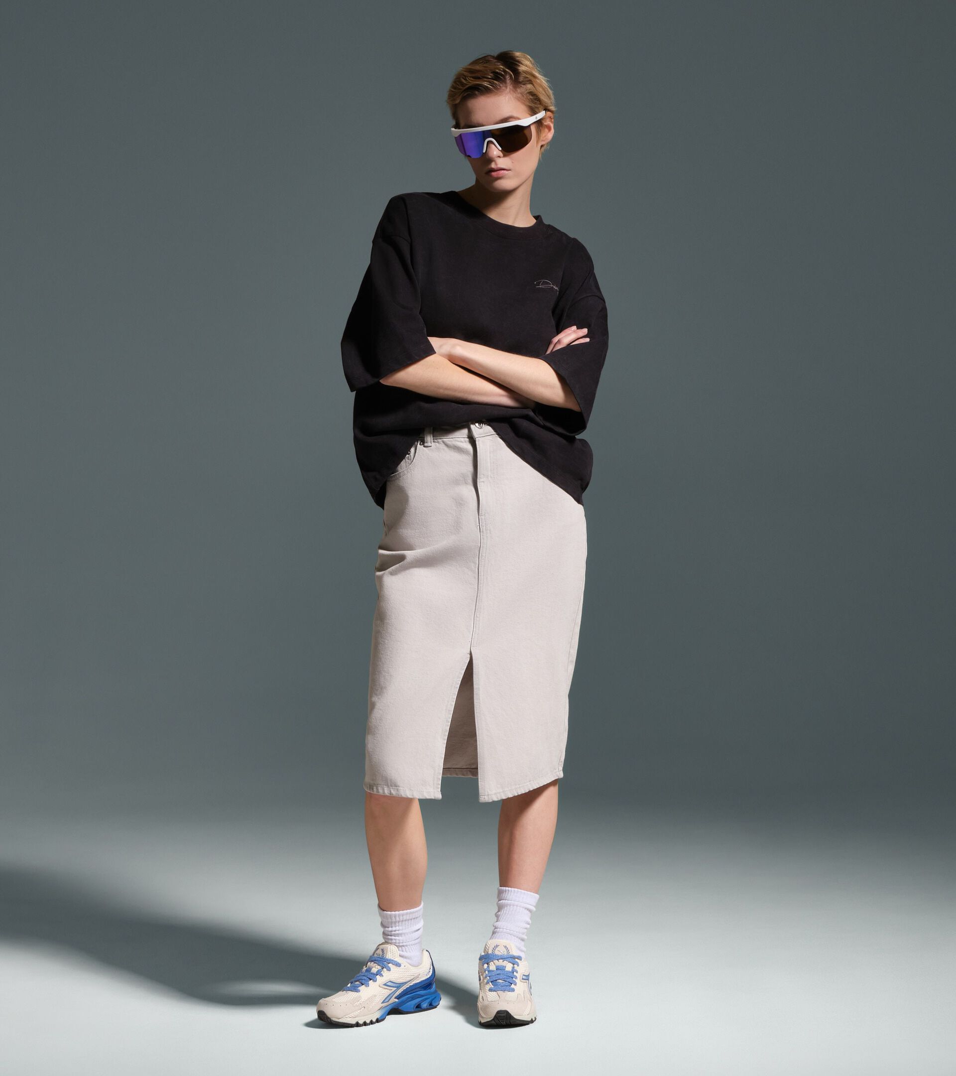 T-shirt en coton style r&eacute;tro - Femme
 L. T-SHIRT SS AVENUE LAB I ANTHRACITE - Diadora