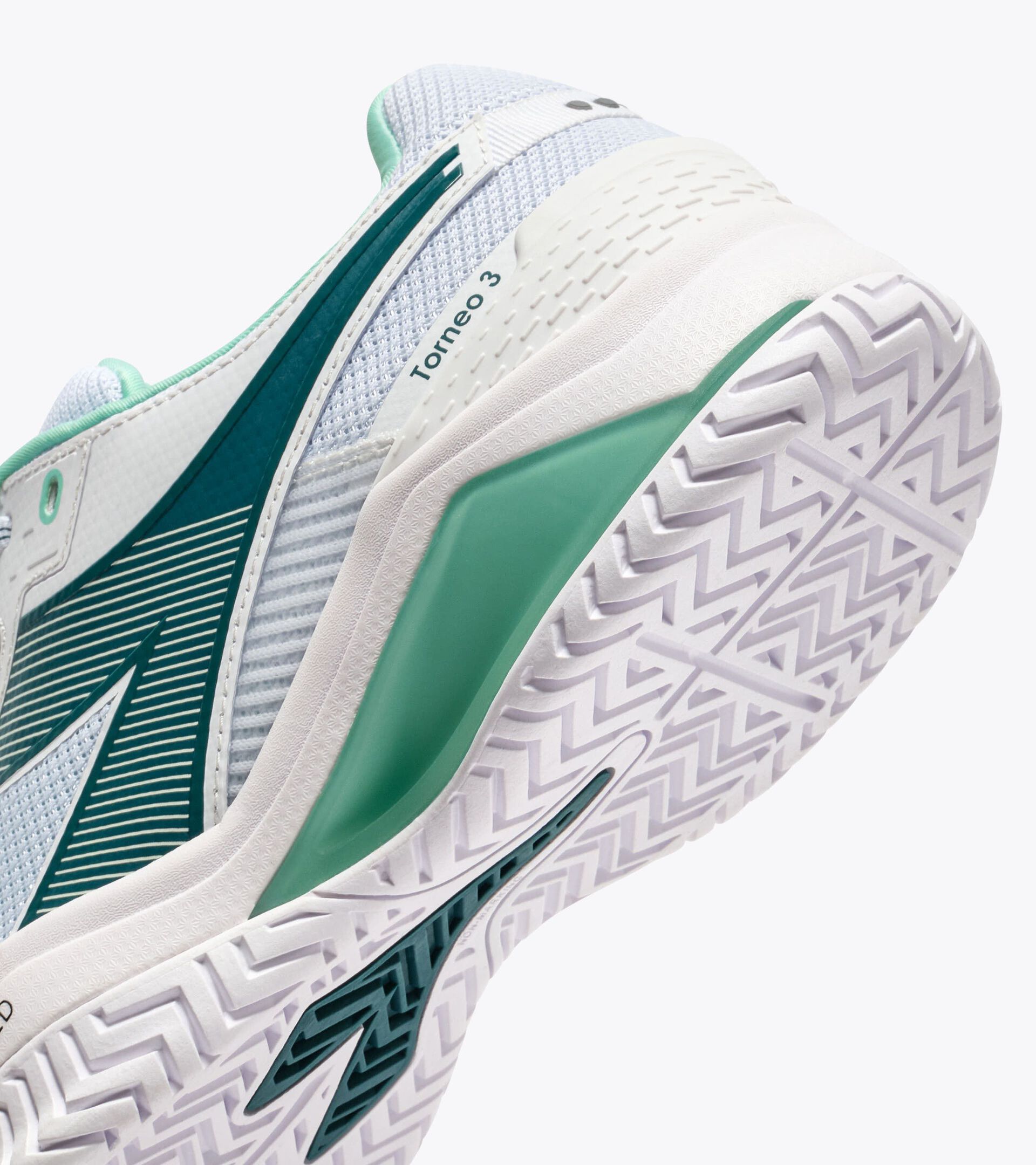 Chaussures de tennis pour terrains durs ou en terre battue - Protection et amorti - Homme BLUSHIELD TORNEO 3 AG BLANC/EPICEA OMBRE - Diadora