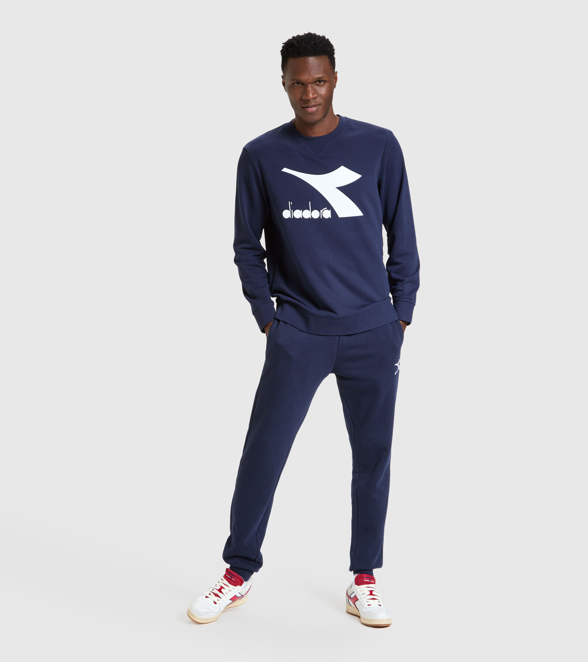 Crew-neck sweatshirt - Men SWEATSHIRT CREW LOGO CHROMIA CLASSIC NAVY - Diadora