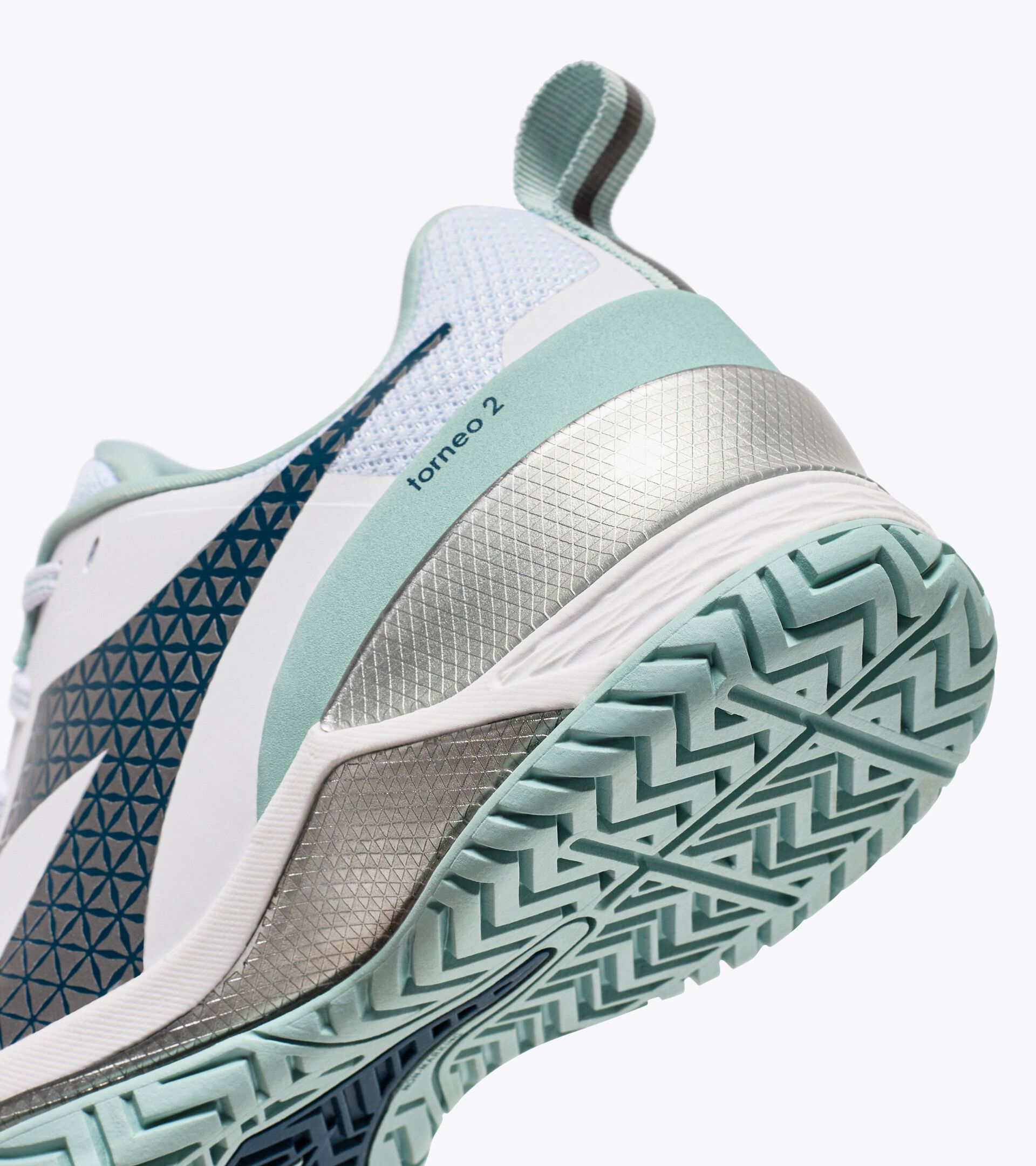 Tennis shoes for hard surfaces or clay courts - Women BLUSHIELD TORNEO 2 W AG WHITE/LEGION BLUE/SURF SPRAY - Diadora