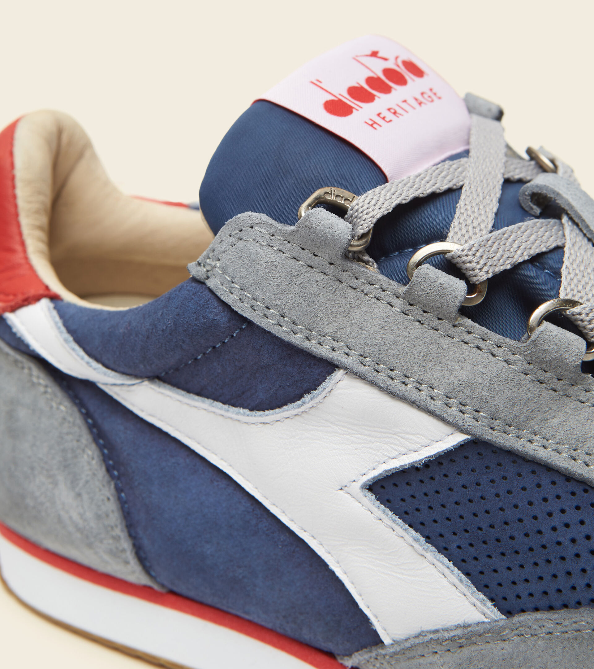 Heritage shoe - Unisex EQUIPE SUEDE SW NIGHT BLUE - Diadora