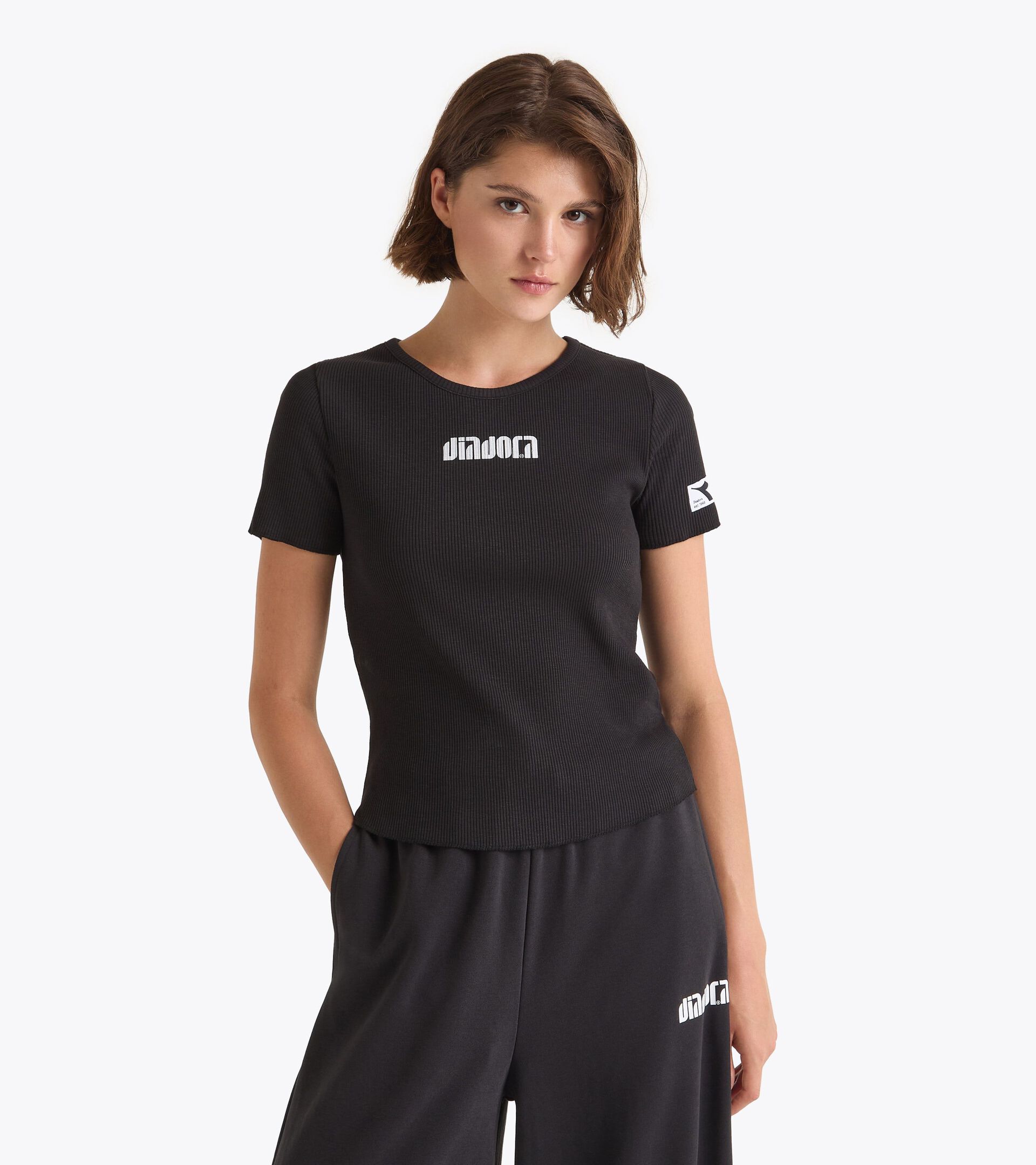 Sportswear t-shirt - Women’s
 L. T-SHIRT SS ATHL. LOGO BLACK - Diadora