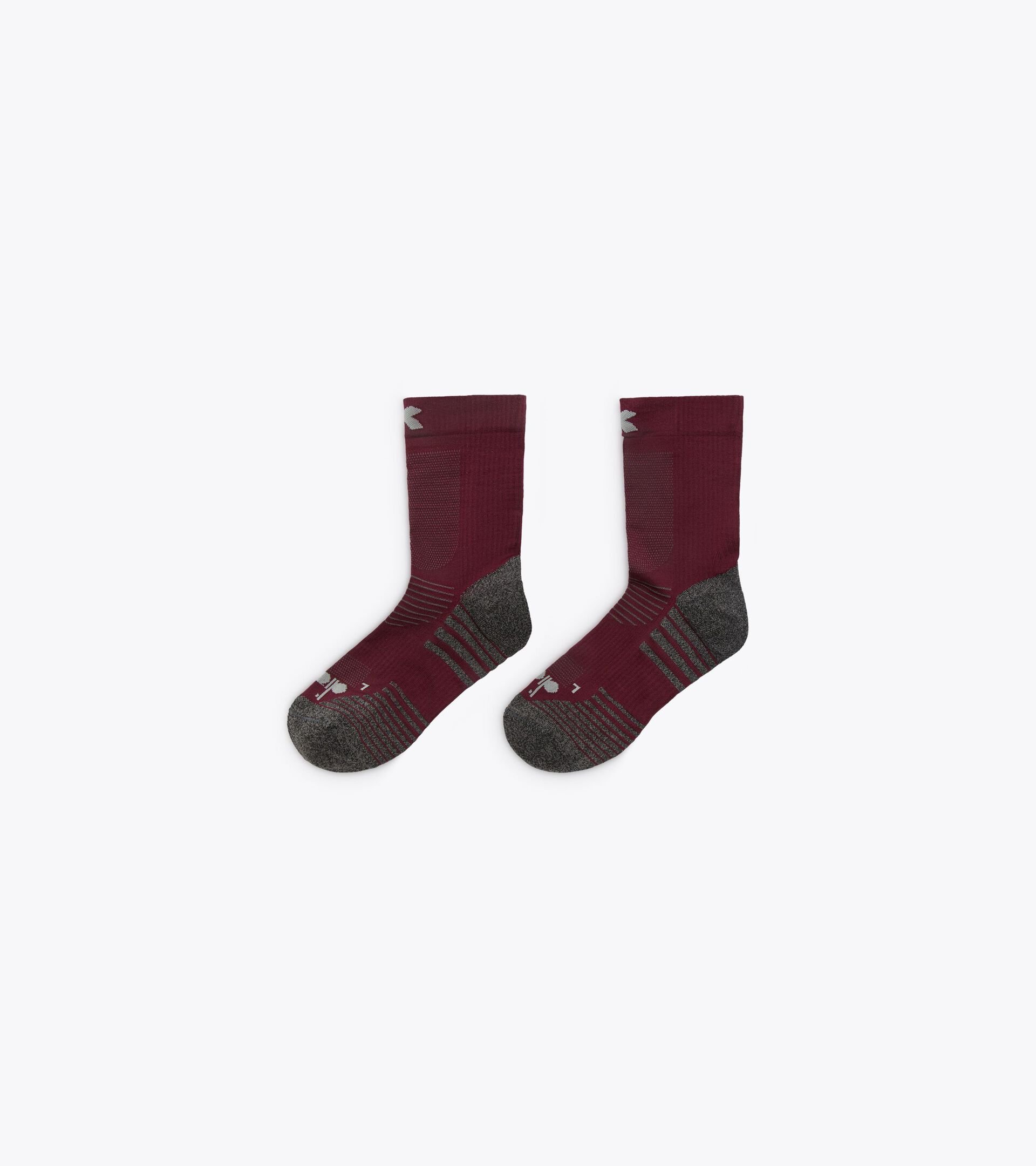 Running socks - All-gender CREW SOCKS STRATOUNO MAROON BANNER - Diadora