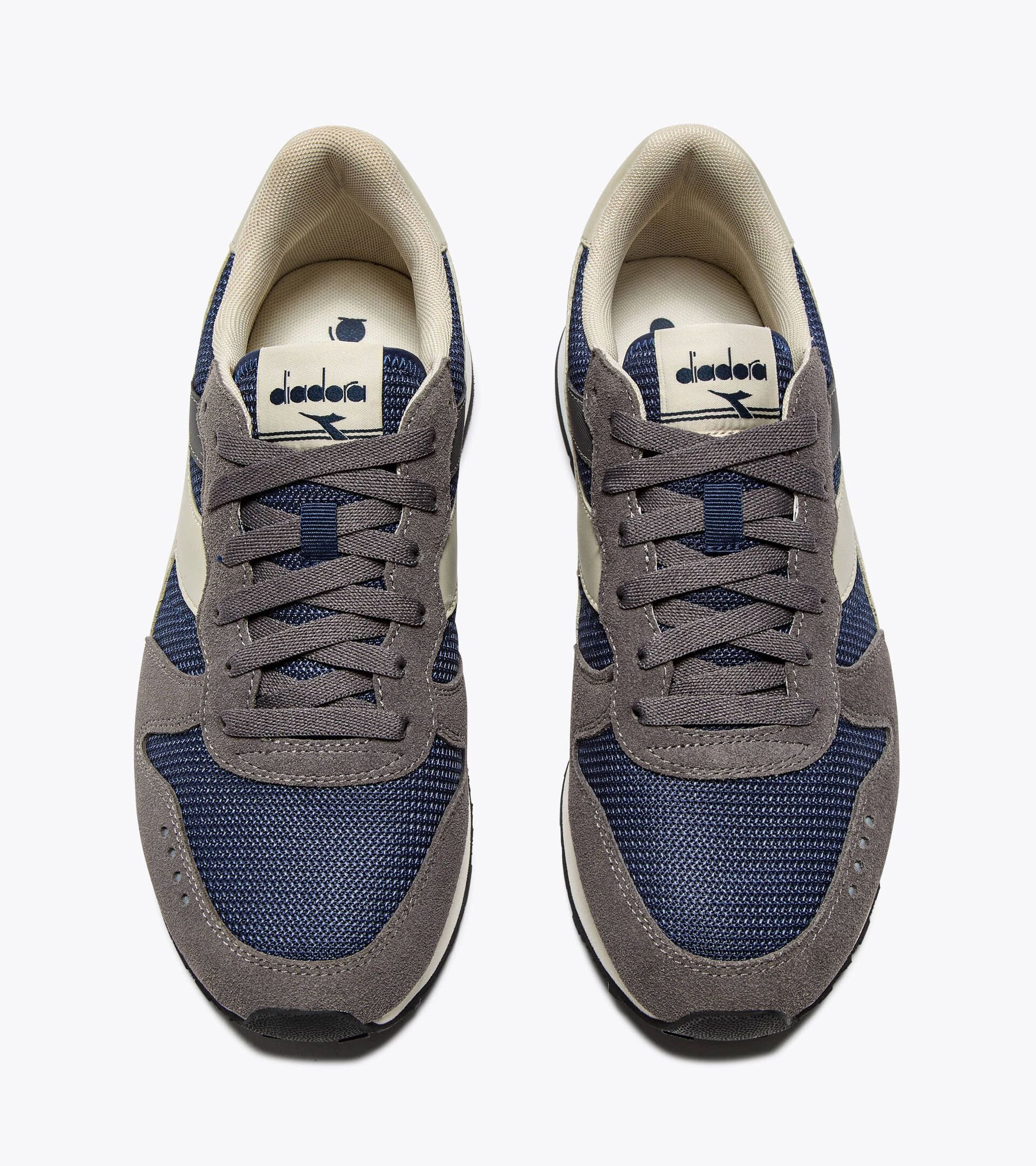 Suede leather sneaker - All-gender
 CAMARO M2 INSIGNIA BLUE/GRAY PELICAN - Diadora