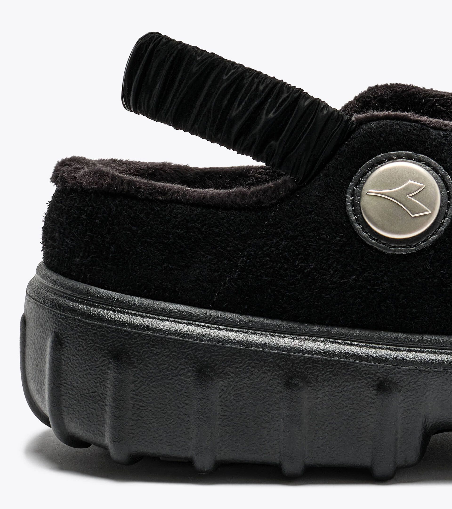 Winter clogs - Exclusive e-commerce & Cortina Store - Women's L. WINTER SABOT BLACK - Diadora