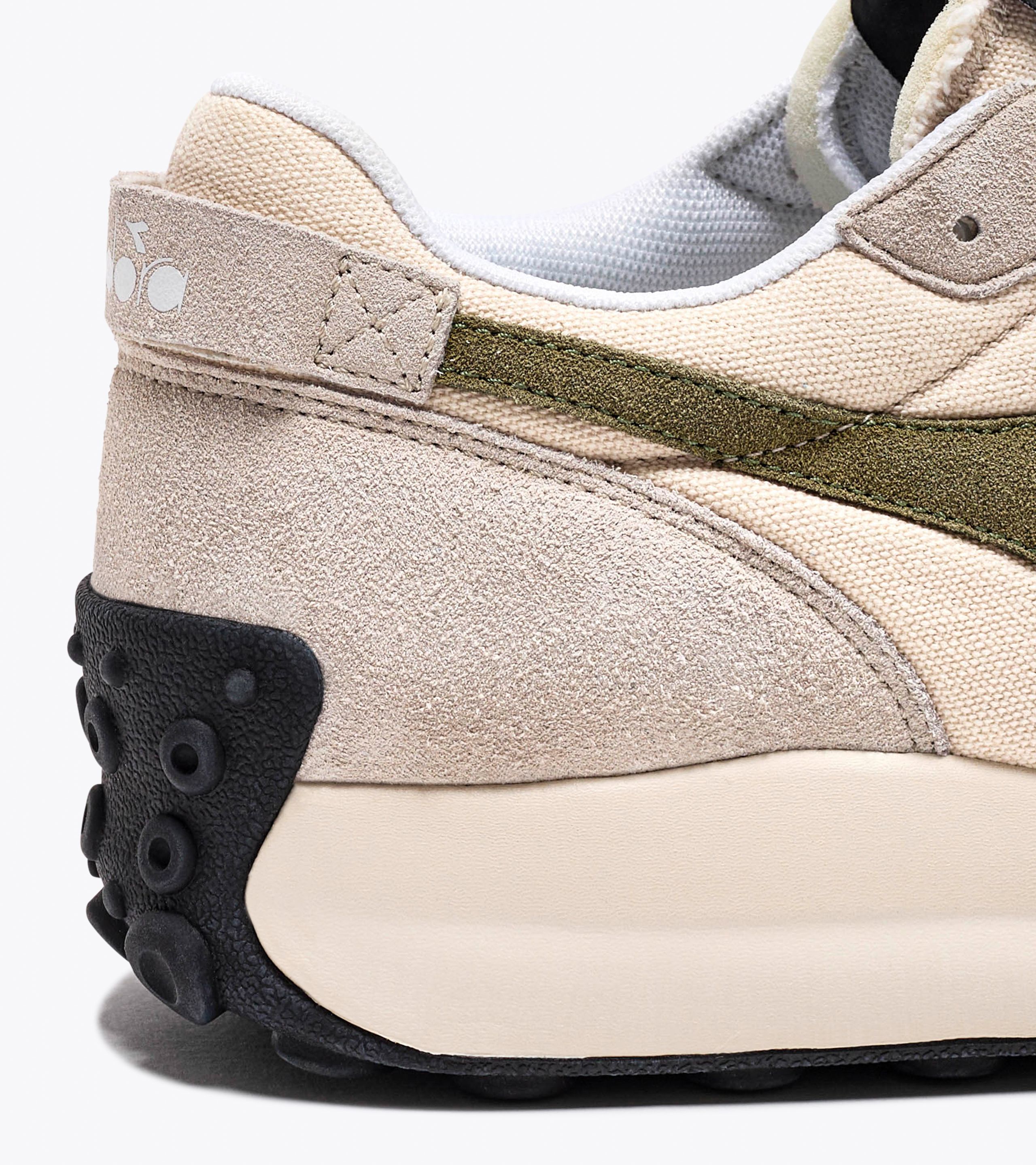 Diadora suede online