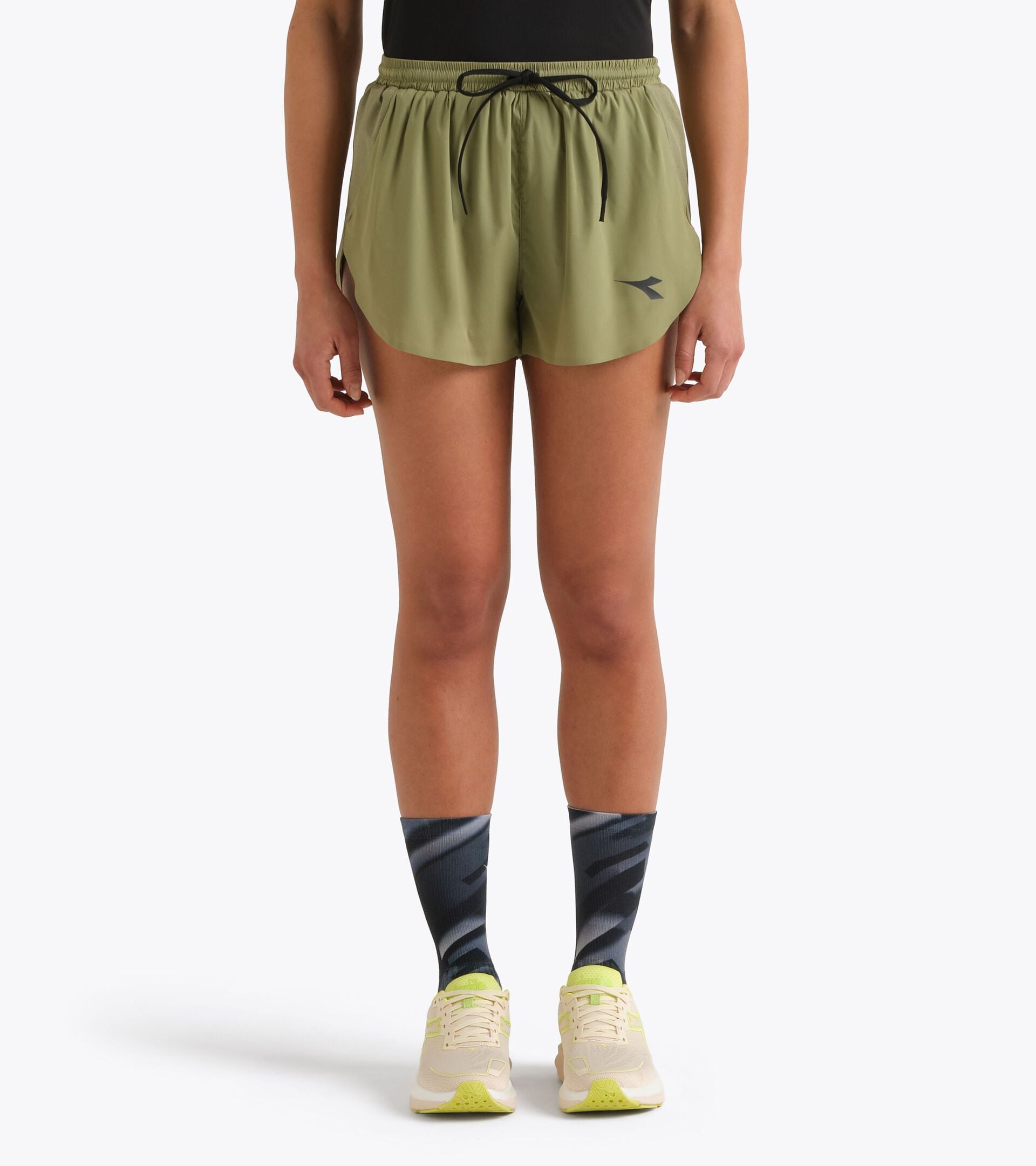 FIBRAZERO 2,5&rsquo;&rsquo; Split Shorts  - Running - Women&rsquo;s
 L. SPLIT SHORT 2.5 SUPER LIGHT FIBRAZERO SAGE GREEN - Diadora