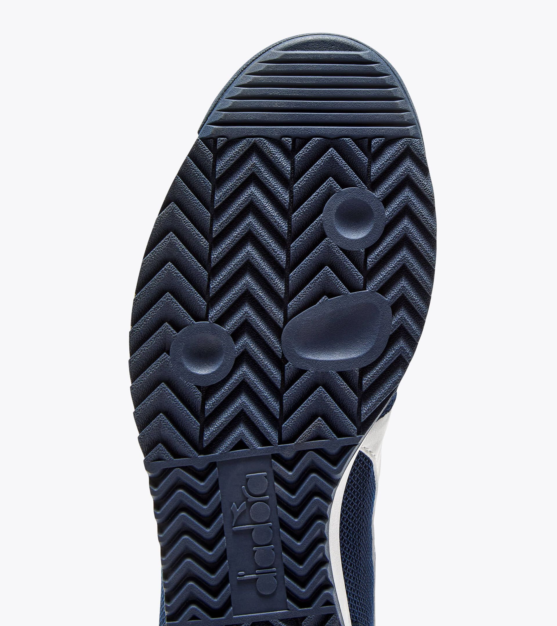 Low-profile suede sneaker - All-gender CROSS PAGEANT BLUE - Diadora