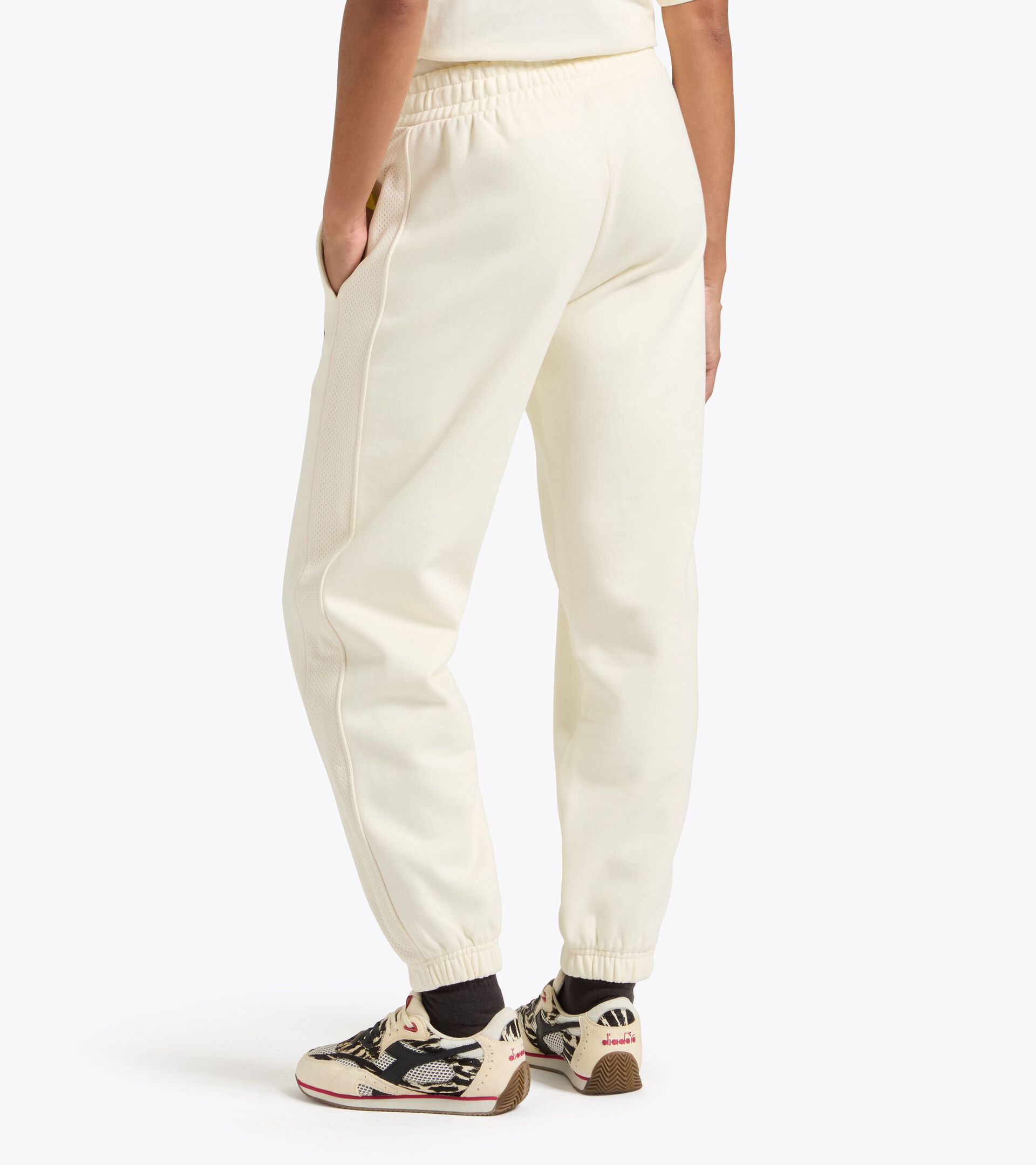 Trousers - Regular fit - Women's L. PANTS LOGO (BR) WHISPER WHITE - Diadora