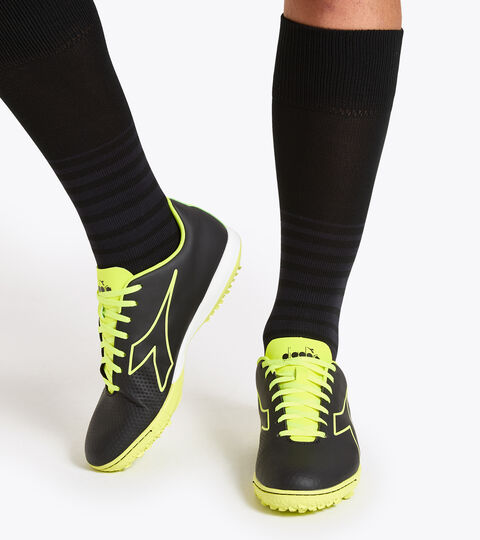 PICHICHI 4 TFR, NOIR/JAUNE FLUO DIA Footwear Sport UOMO PICHICHI 4 TFR NOIR/JAUNE FLUO DIA Diadora