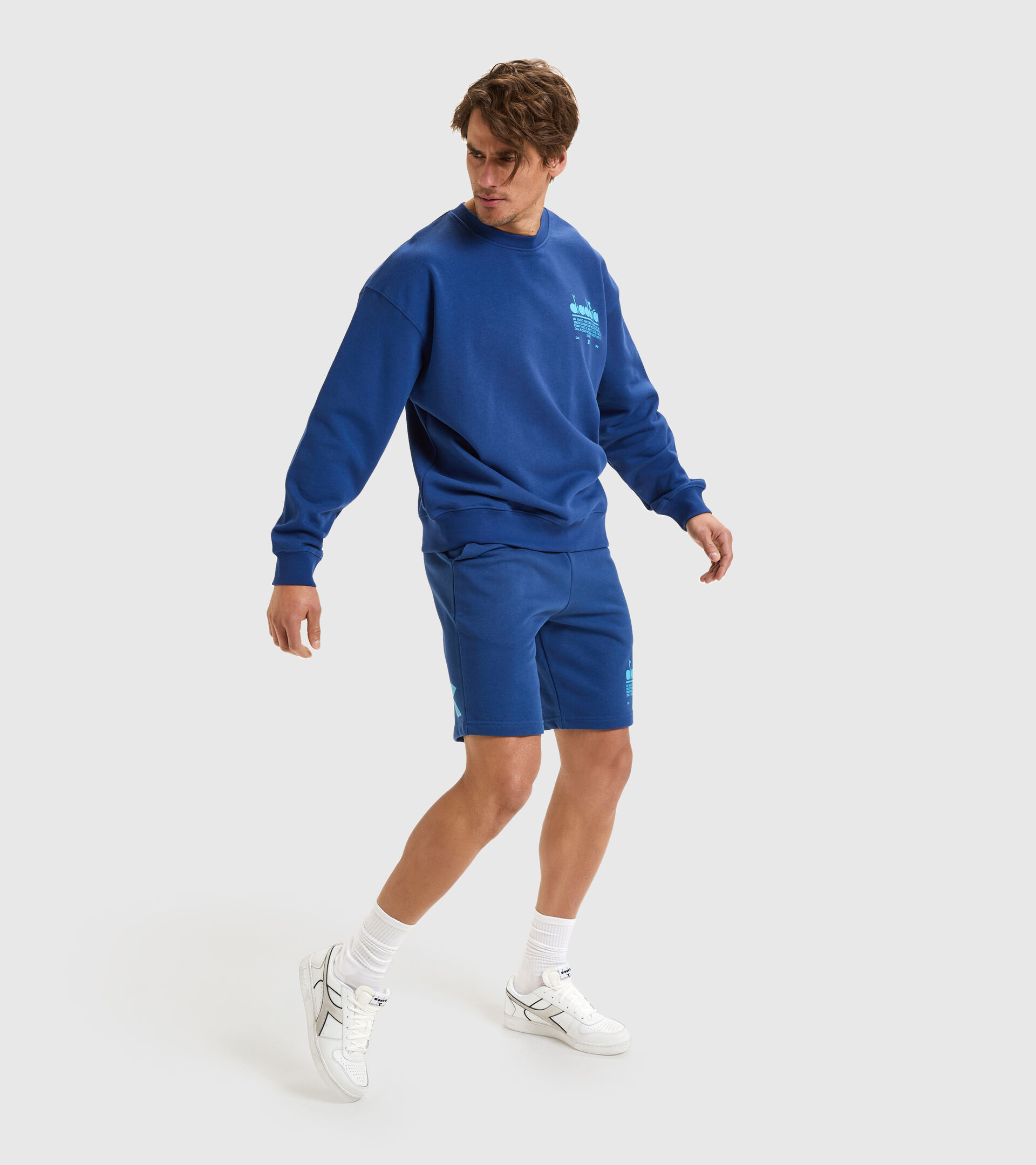 Felpa girocollo in cotone - Unisex SWEATSHIRT CREW MANIFESTO BLU ESTATE - Diadora