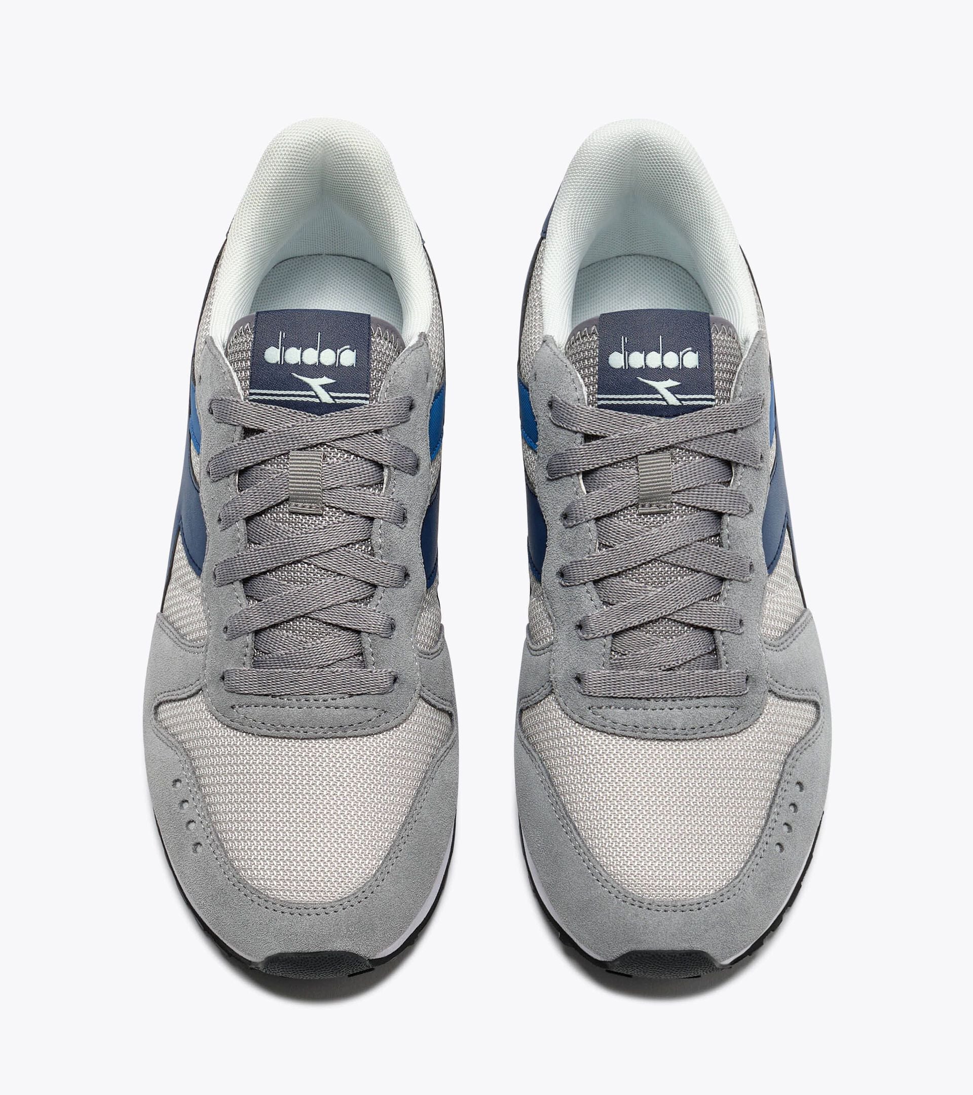 Suede leather sneaker - All-gender
 CAMARO M2 ULTIMATE GRAY /LAPIS BLUE - Diadora