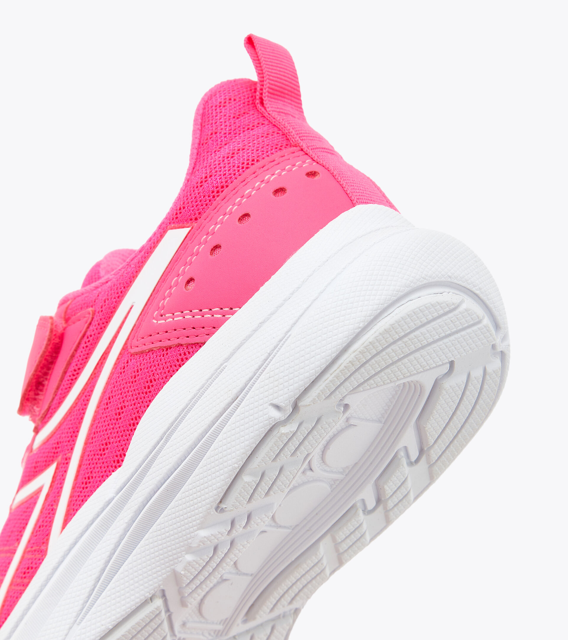 Junior running shoes - Unisex
SNIPE JR PINK FLUO/WHITE - Diadora