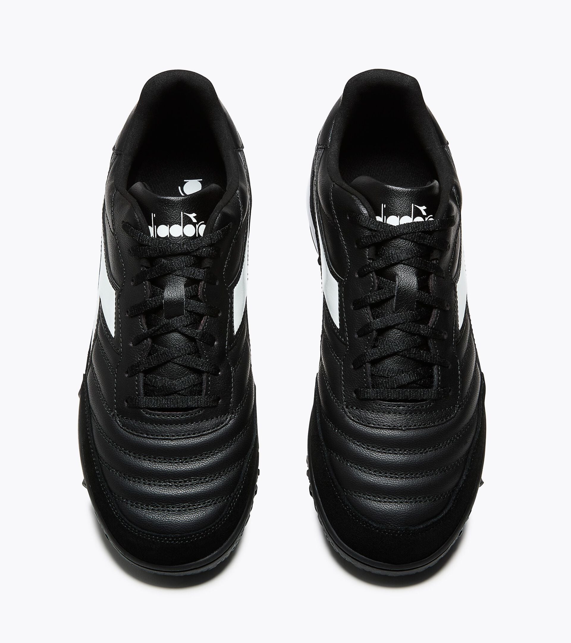 Chaussures de football pour terrains synth&eacute;tiques - Homme BRASIL CALCETTO TF NOIR/BLANC - Diadora