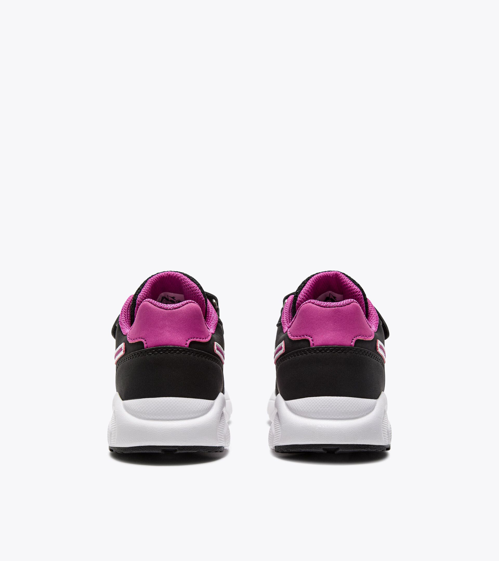 Junior running shoe - All-gender
FALCON 5 SL JR V BLACK/ROSE VIOLET - Diadora