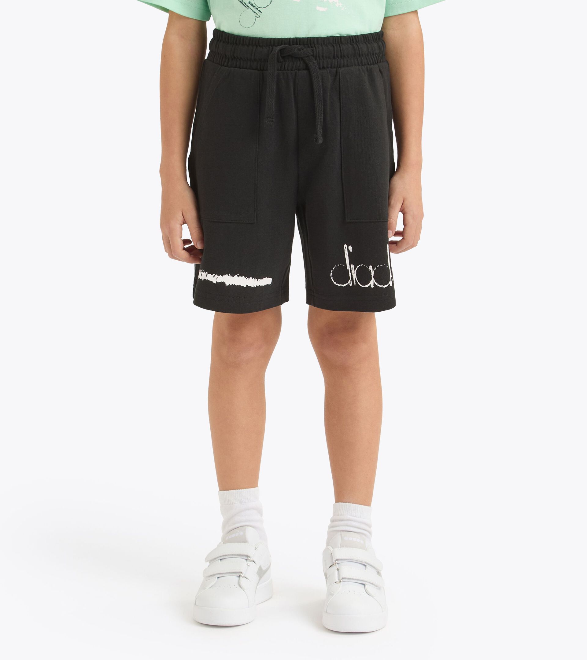 Graffiti-inspired bermuda shorts - Boy JB. BERMUDA GRAFFITI BLACK - Diadora