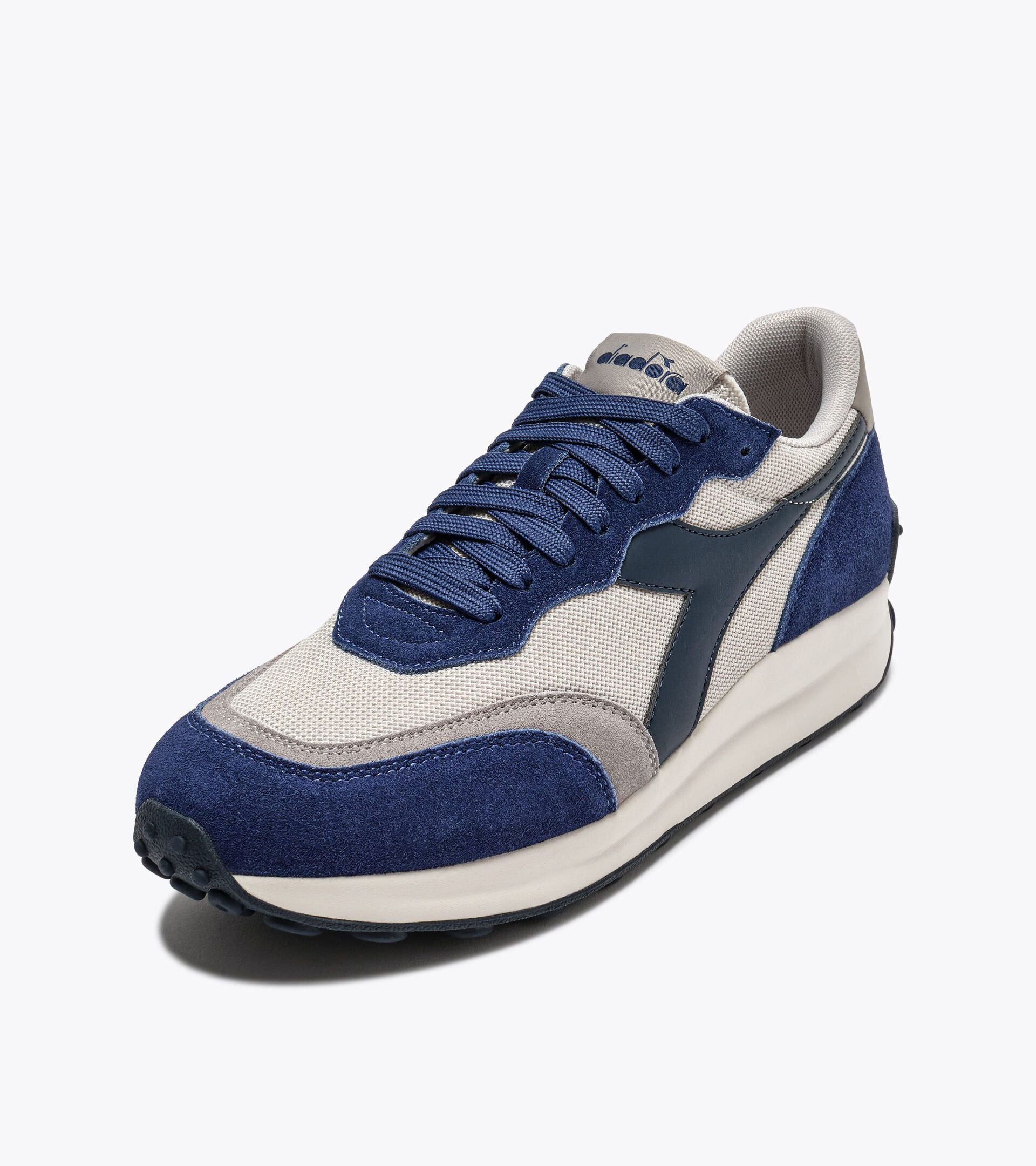 Zapatilla deportiva - Para todos los g&eacute;neros RACE NY  - Diadora