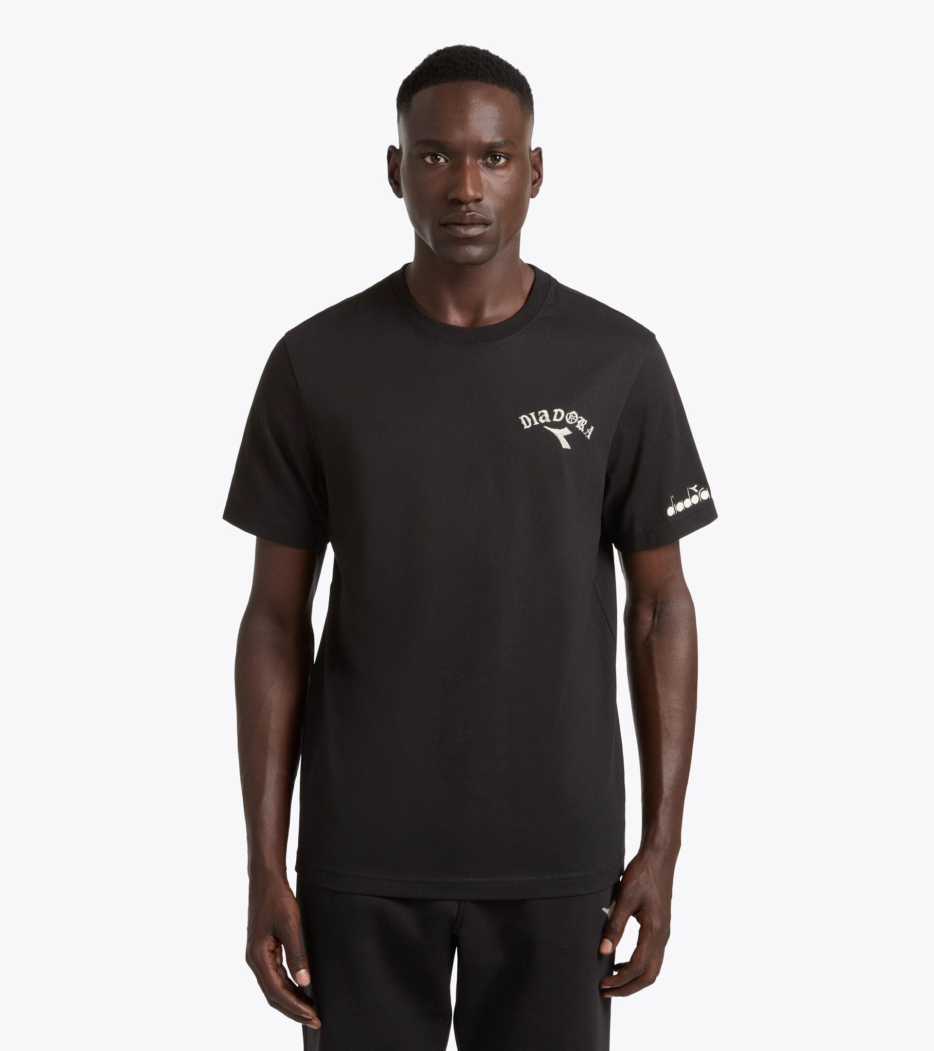 Cotton T-shirt - Run Valley - All-gender SS T-SHIRT RUN CREW BLACK - Diadora