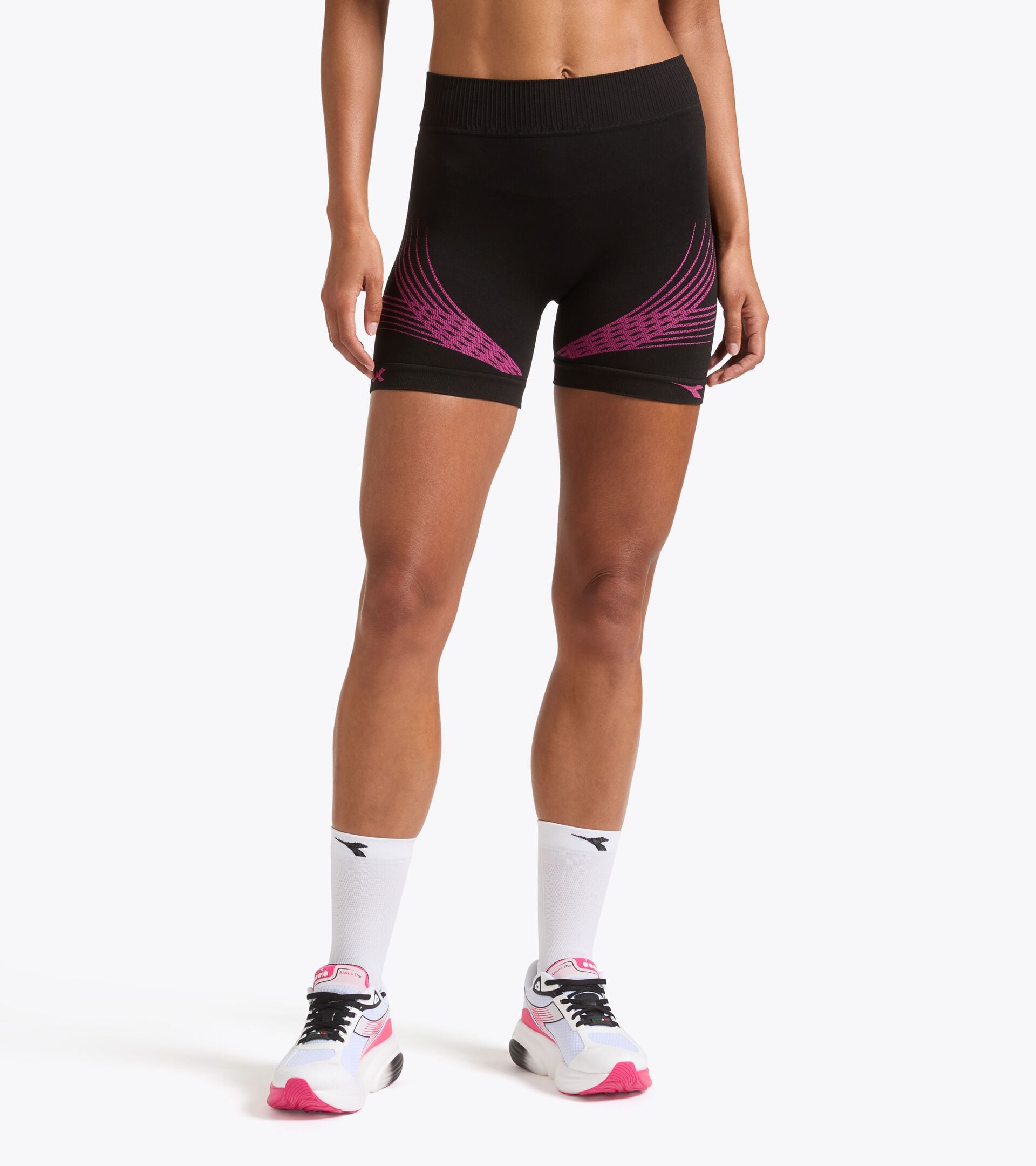 Dromo X Diadora - Running shorts - Woman - Made in Italy L. SHORTER STRATOUNO DROMO BLACK - Diadora