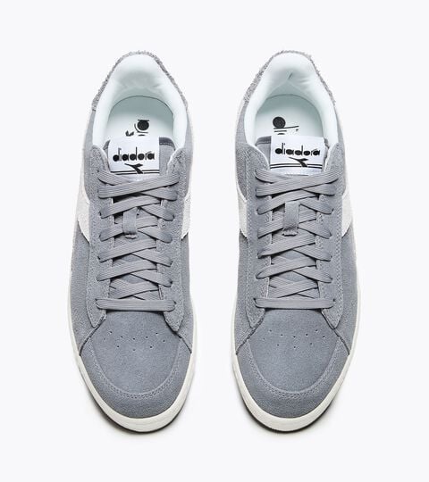 Zapatilla - Para todos los g&eacute;neros GAME LOW SUEDE GRIS ACERO - Diadora
