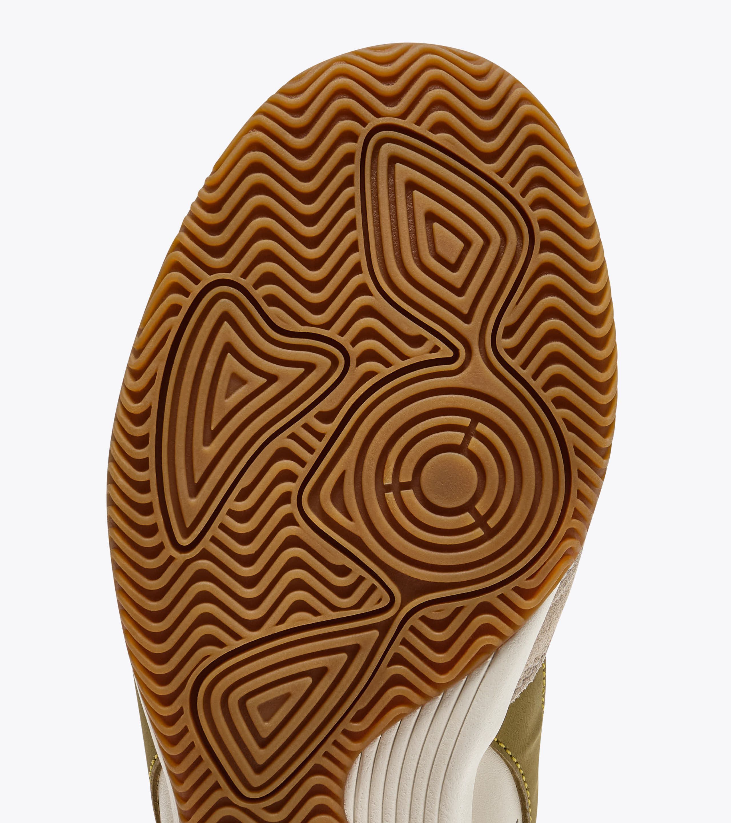 SEOUL INDOOR Terrace-inspired leather sneakers - All-gender
