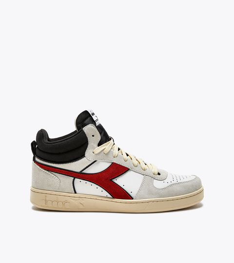 Sporty sneakers - Gender neutral MAGIC BASKET DEMI CUT SUEDE LEATHER WHITE/FERRARI RED ITALY - Diadora