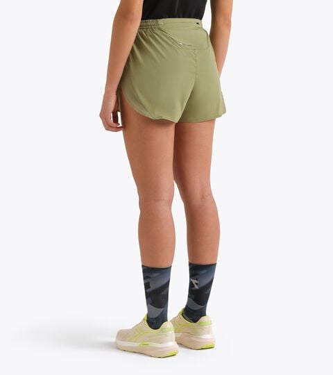 Short fendu FIBRAZERO 2,5&rsquo;&rsquo;  - Running - Femme
 L. SPLIT SHORT 2.5 SUPER LIGHT FIBRAZERO SAUGE - Diadora