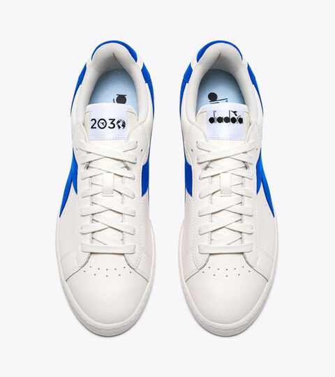 2030 sports shoes - All-Gender GAME L LOW 2030 WHITE/DARK ROYAL - Diadora