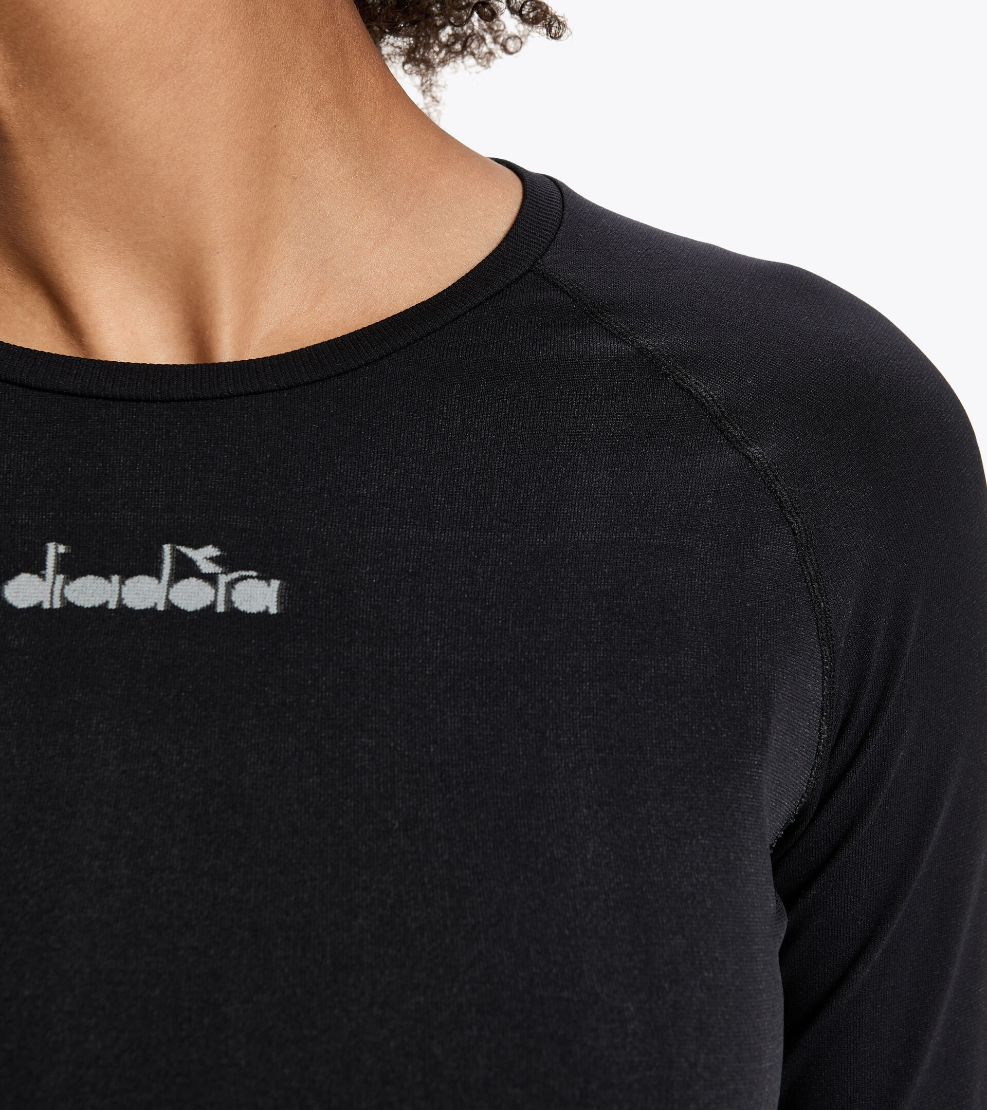 Italian-made running T-shirt - Women L. LS SKIN FRIENDLY T-SHIRT BLACK - Diadora