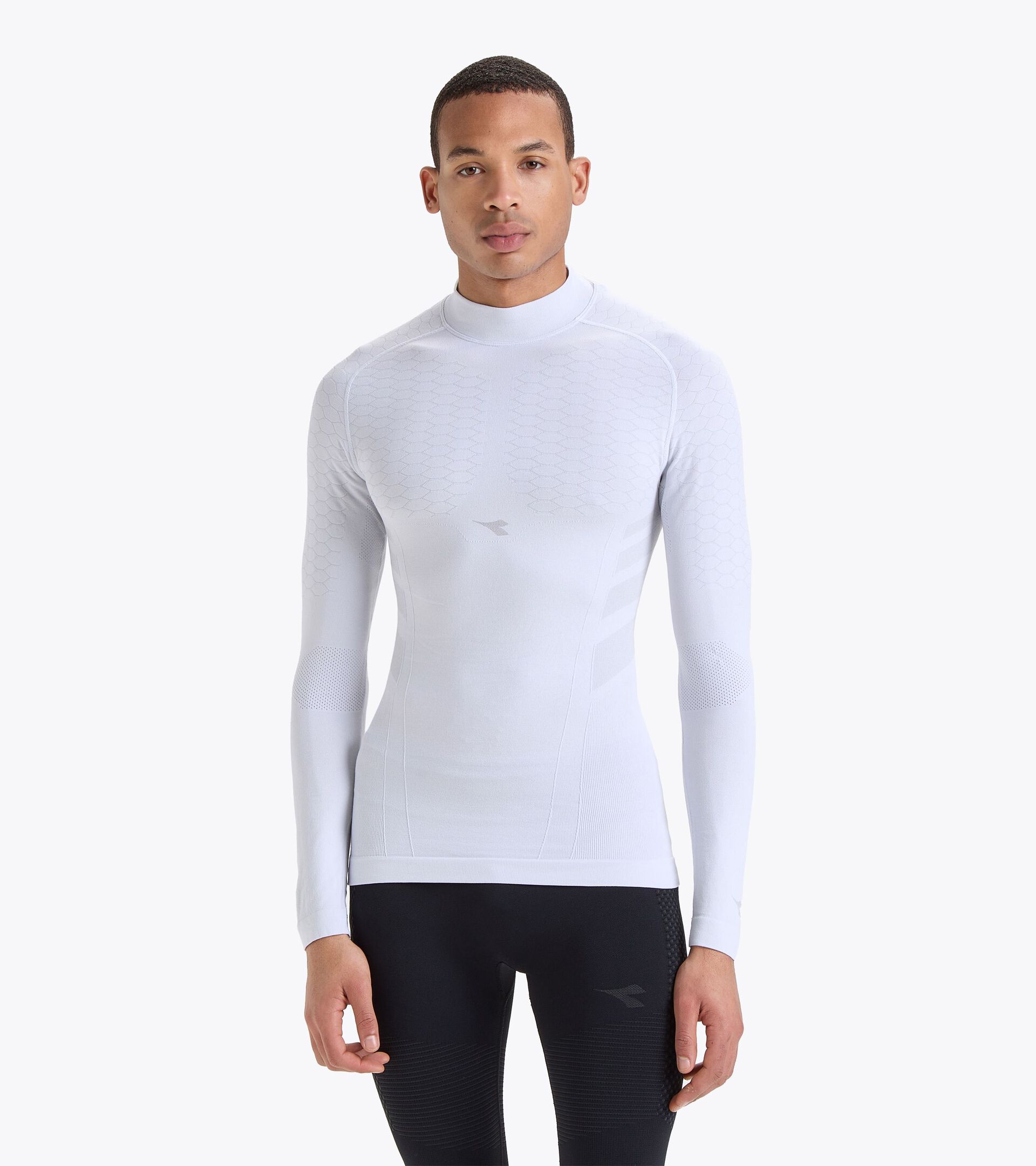 Long-sleeved training t-shirt - Men LS TURTLE NECK ACT OPTICAL WHITE - Diadora