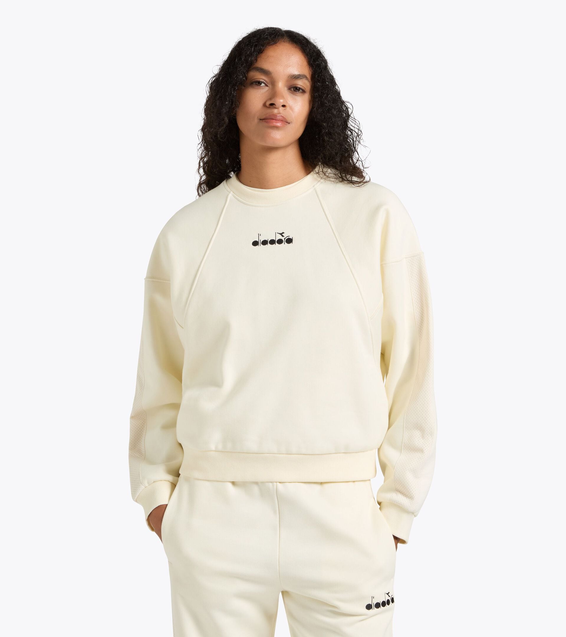Sweatshirt aus Jersey - Comfort Fit - Damen L. SWEATSHIRT LOGO (BR) WISPERN WEISS - Diadora