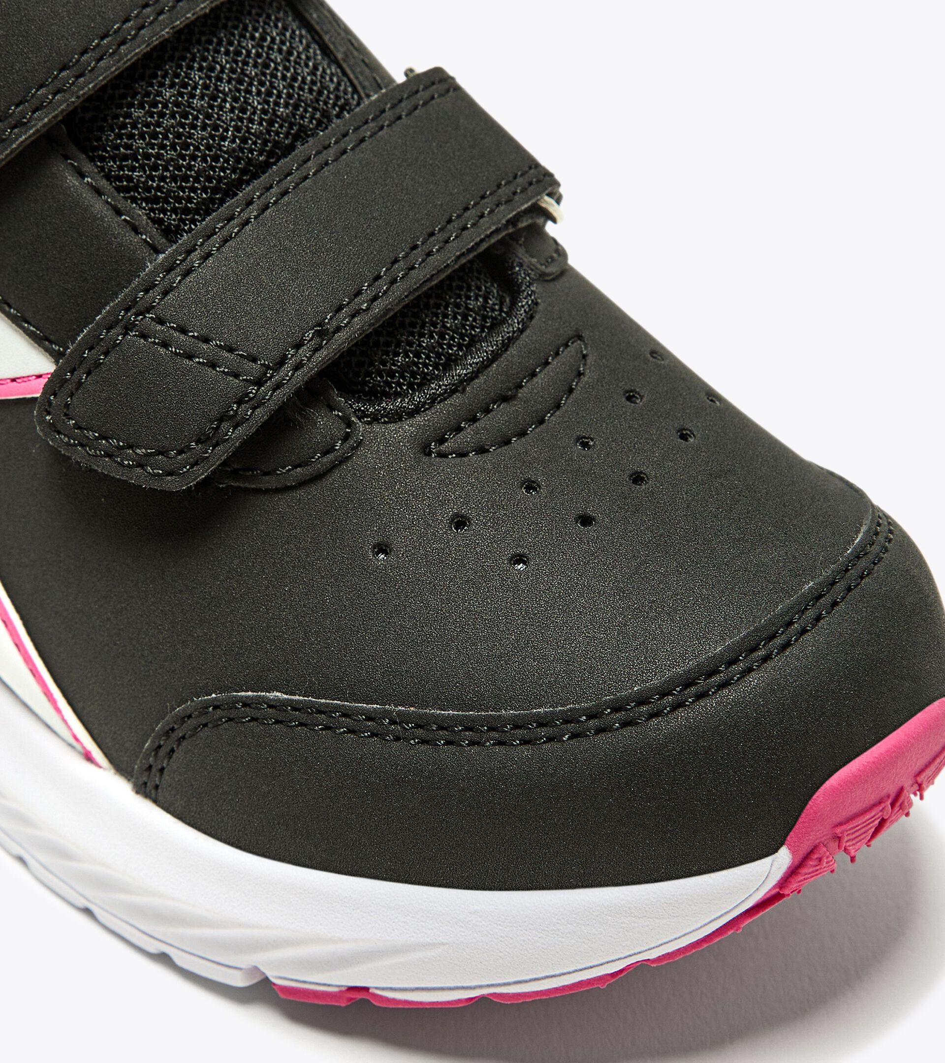 Scarpa sportiva per bambini - 4-8 anni - Gender Neutral FALCON 3 SL JR V NERO/ROSA SHOCKING - Diadora